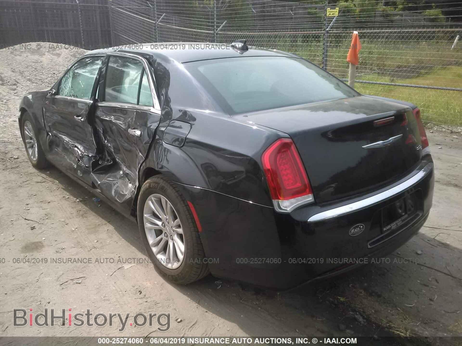 2017 CHRYSLER 300C - VIN: 2C3CCAEG5HH570572 - Фото 3