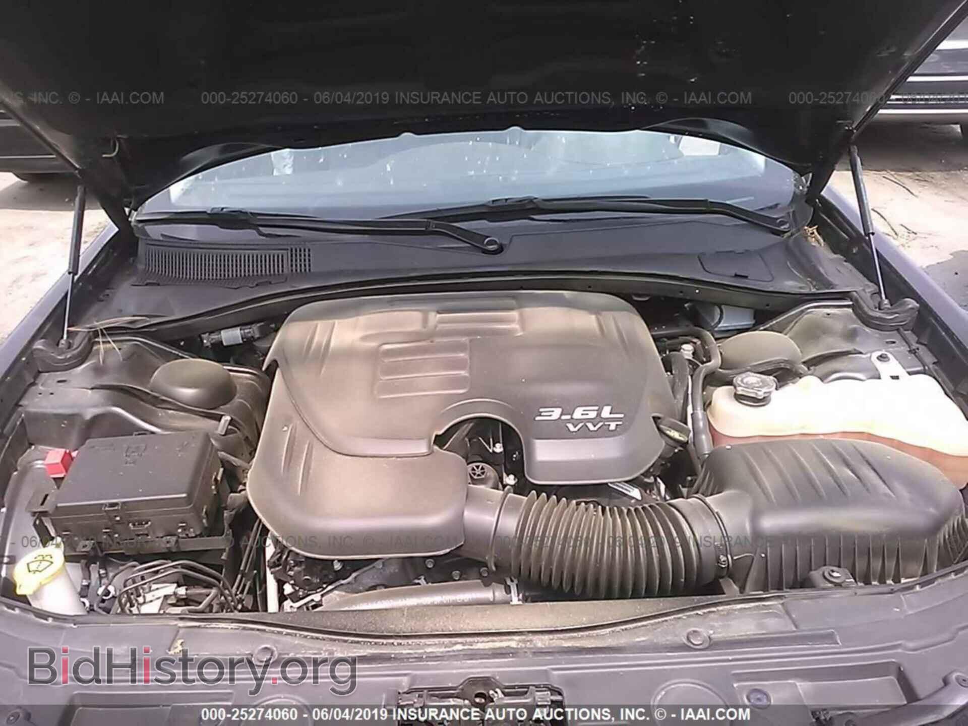 2017 CHRYSLER 300C - VIN: 2C3CCAEG5HH570572 - Фото 10