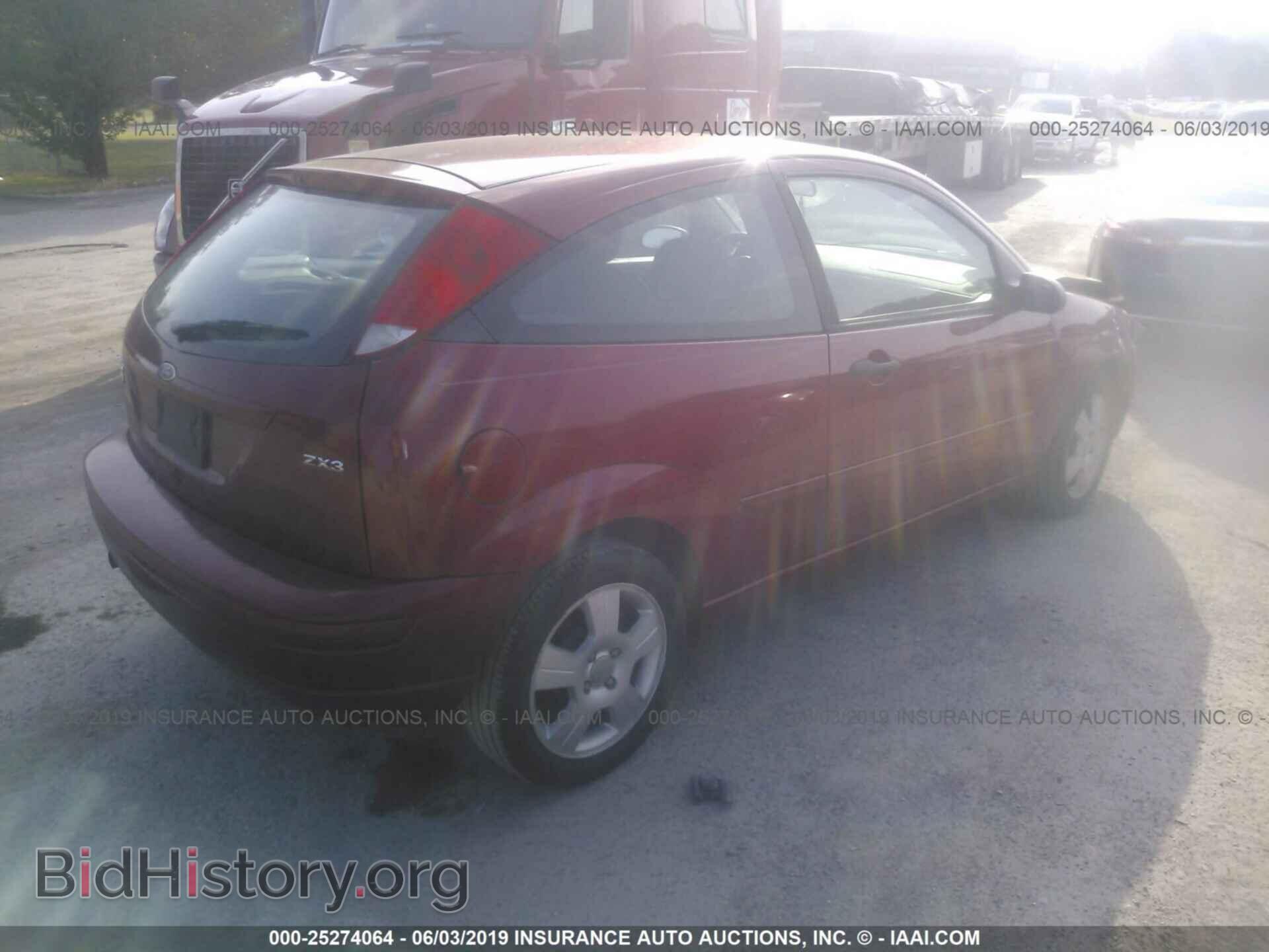 2005 FORD FOCUS - VIN: 3FAFP31N75R148290 - Фото 4