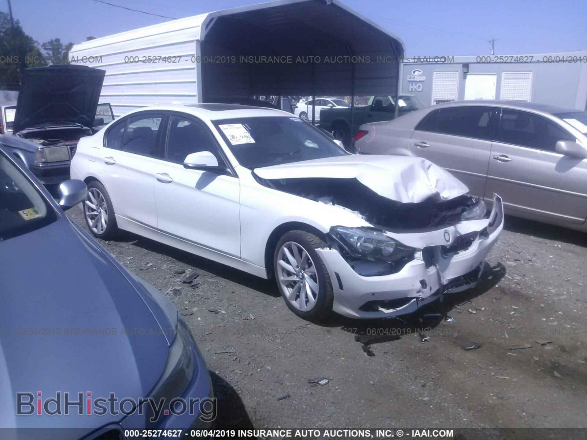 Photo WBA8A3C54GK689805 - BMW 320 2016