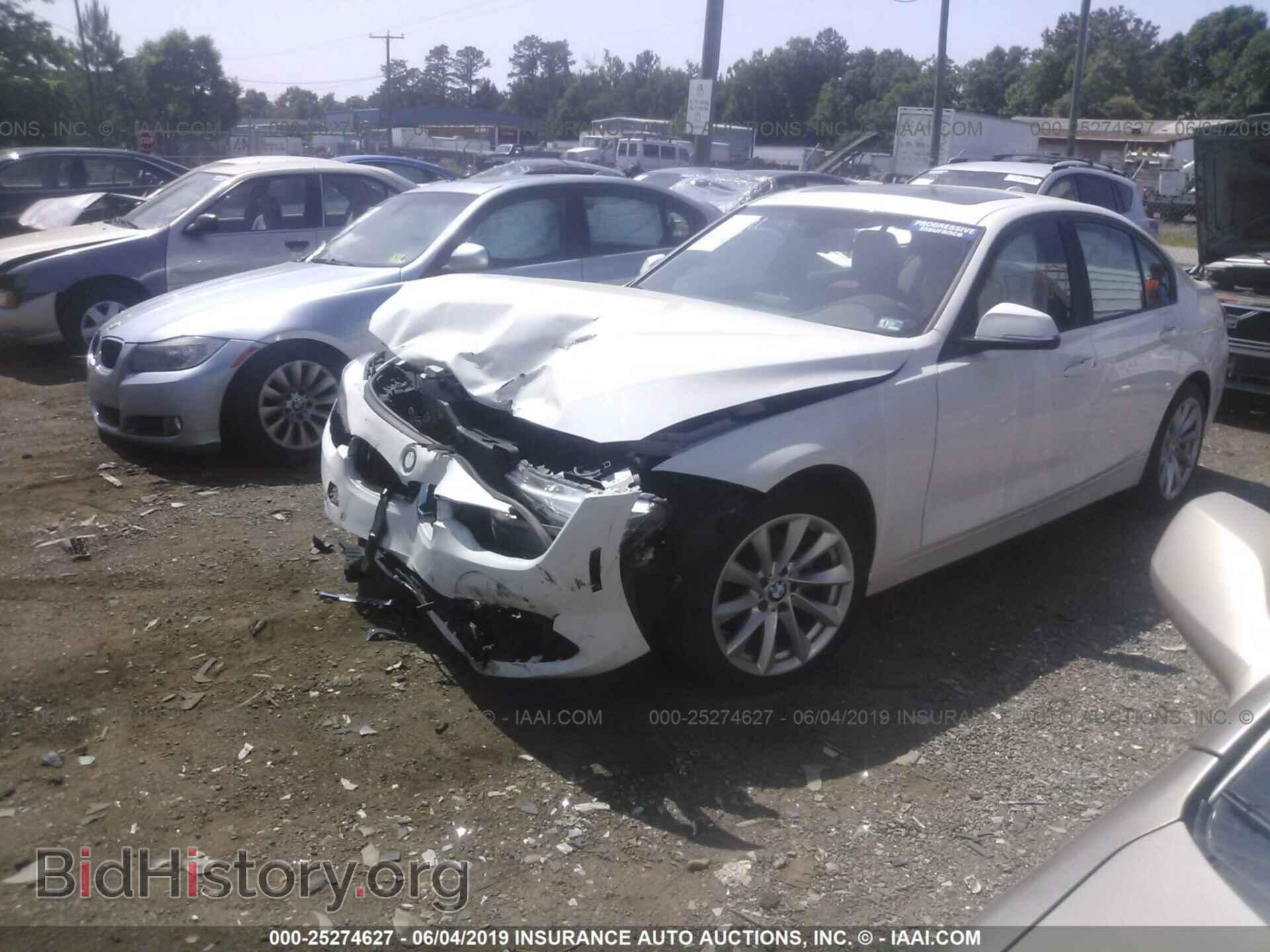 2016 BMW 320 - VIN: WBA8A3C54GK689805 - Фото 2