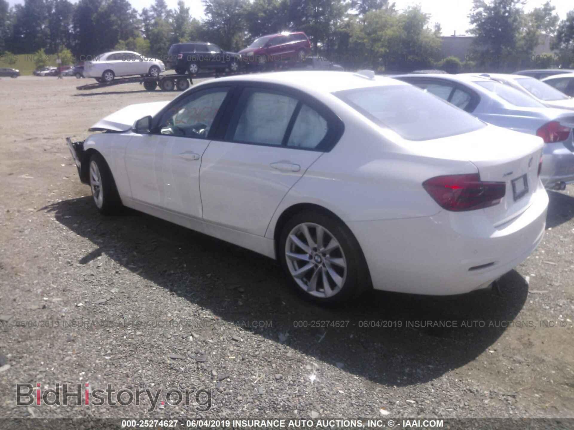 2016 BMW 320 - VIN: WBA8A3C54GK689805 - Фото 3