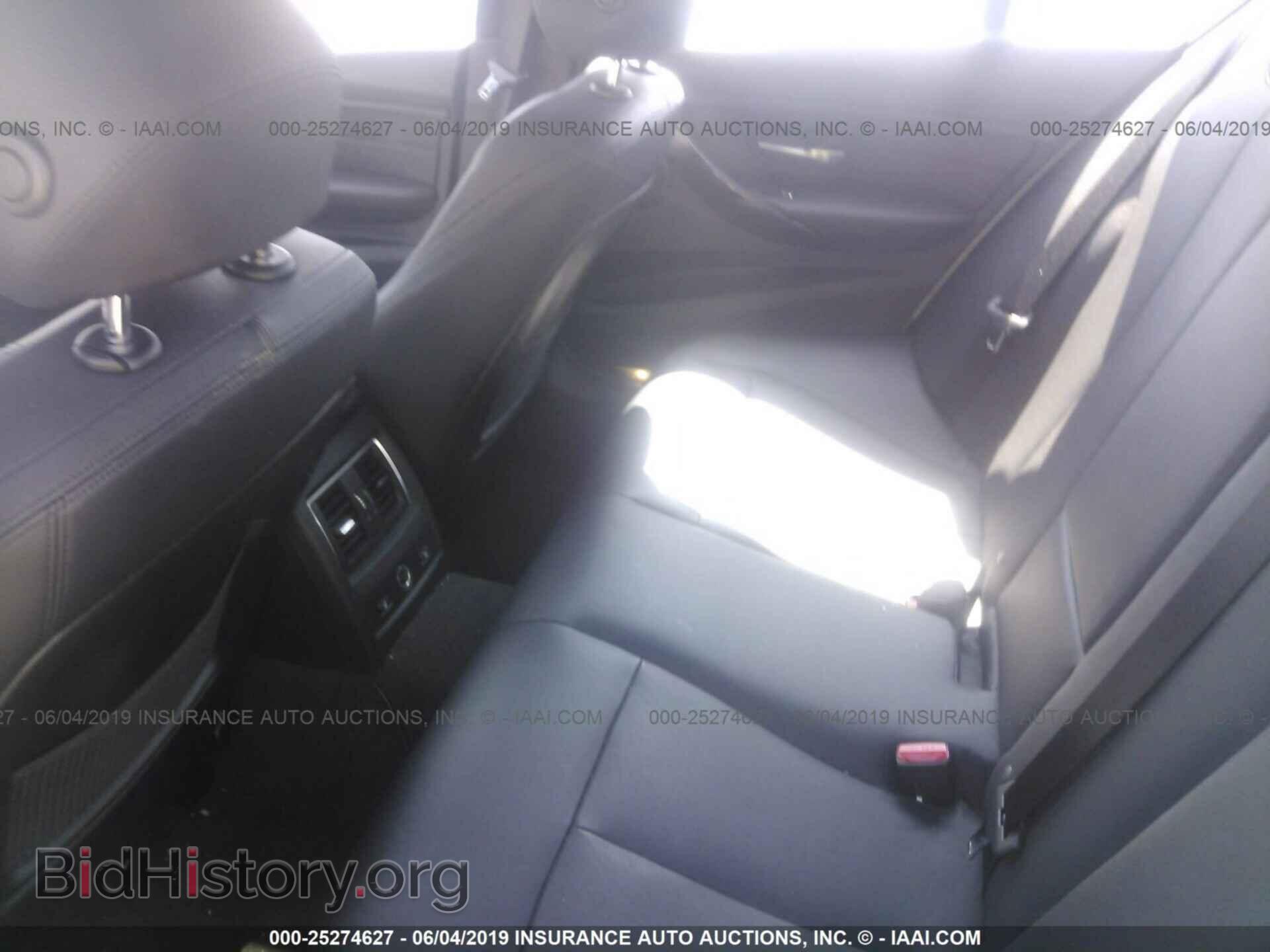 2016 BMW 320 - VIN: WBA8A3C54GK689805 - Фото 8