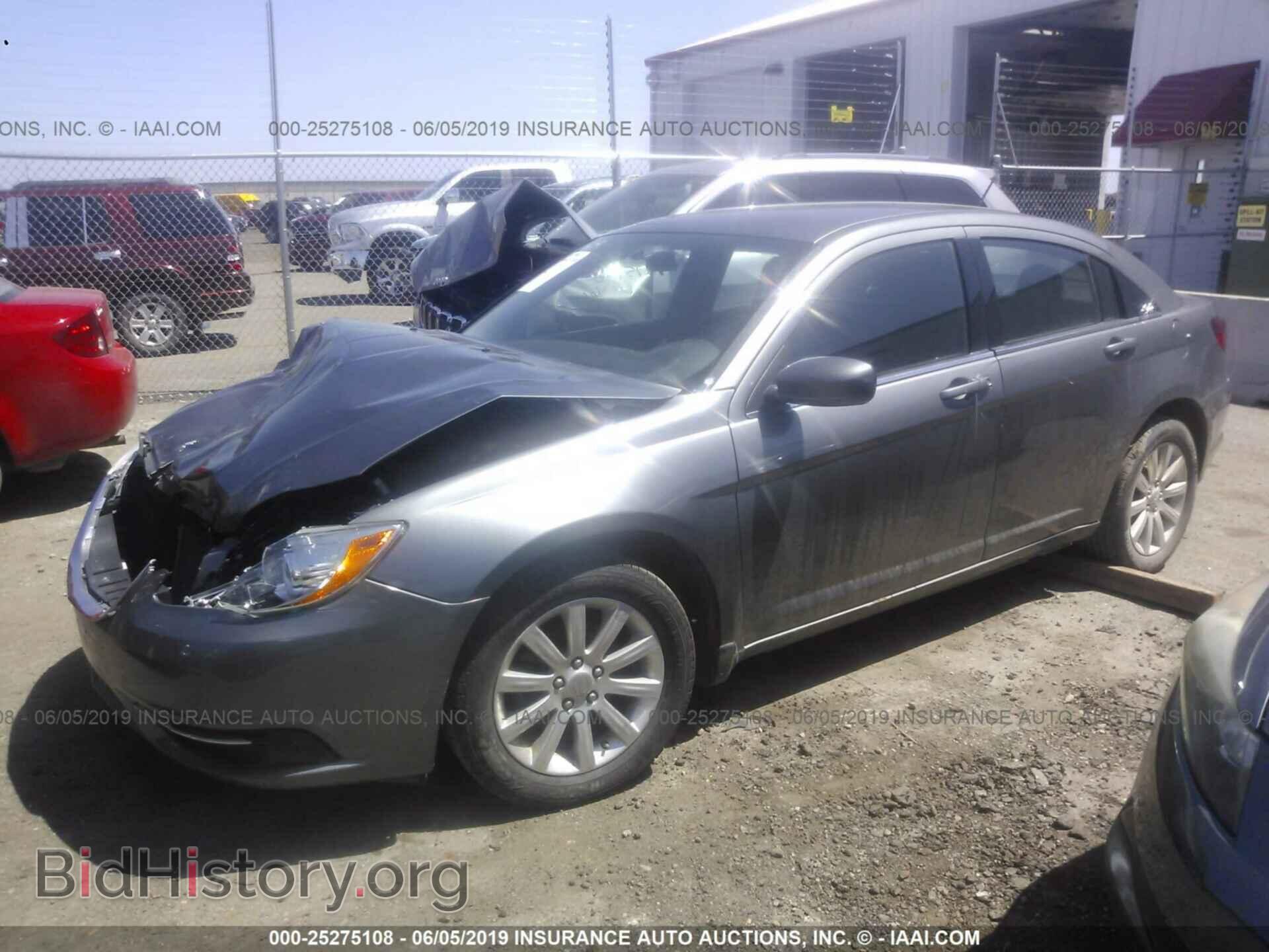 2012 CHRYSLER 200 - VIN: 1C3CCBBB5CN303317 - Фото 2