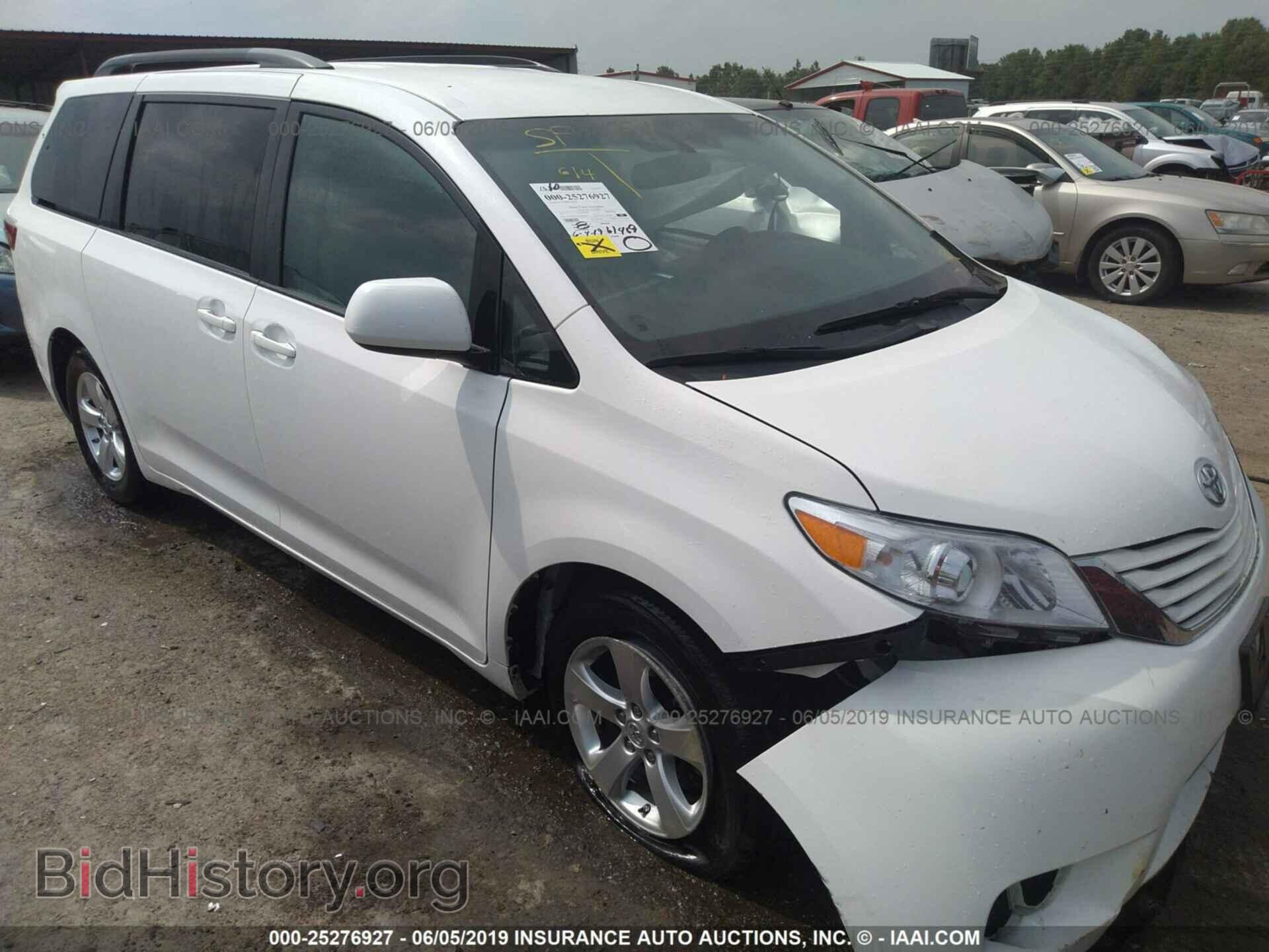 Photo 5TDKZ3DC2HS846403 - TOYOTA SIENNA 2017