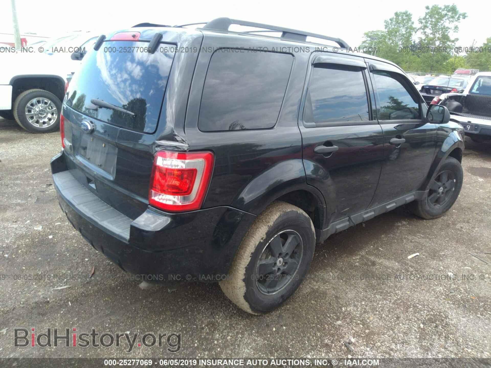 2011 FORD ESCAPE - VIN: 1FMCU0D72BKC40890 - Фото 4