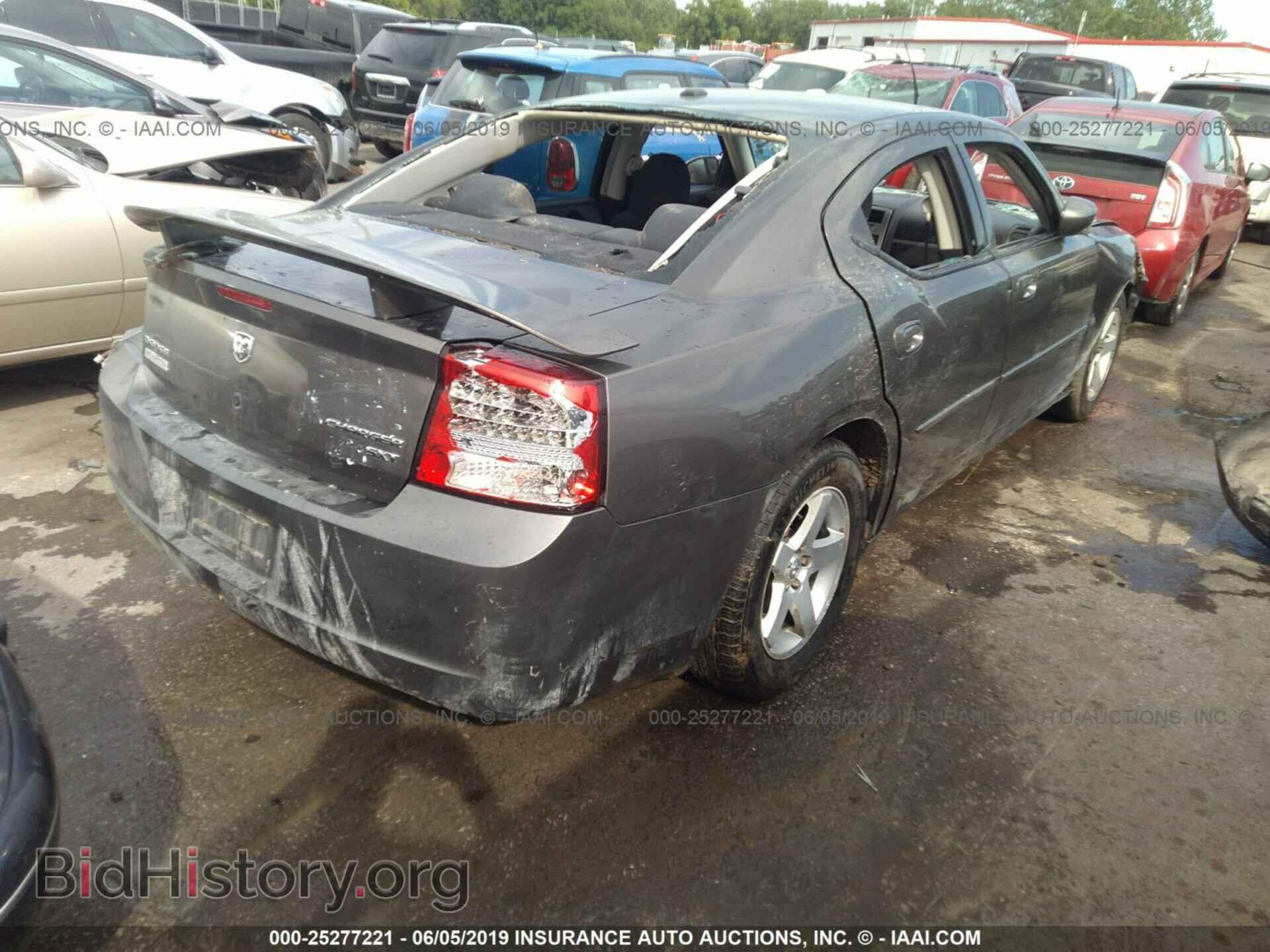 2010 DODGE CHARGER - VIN: 2B3CA3CV2AH267688 - Фото 4