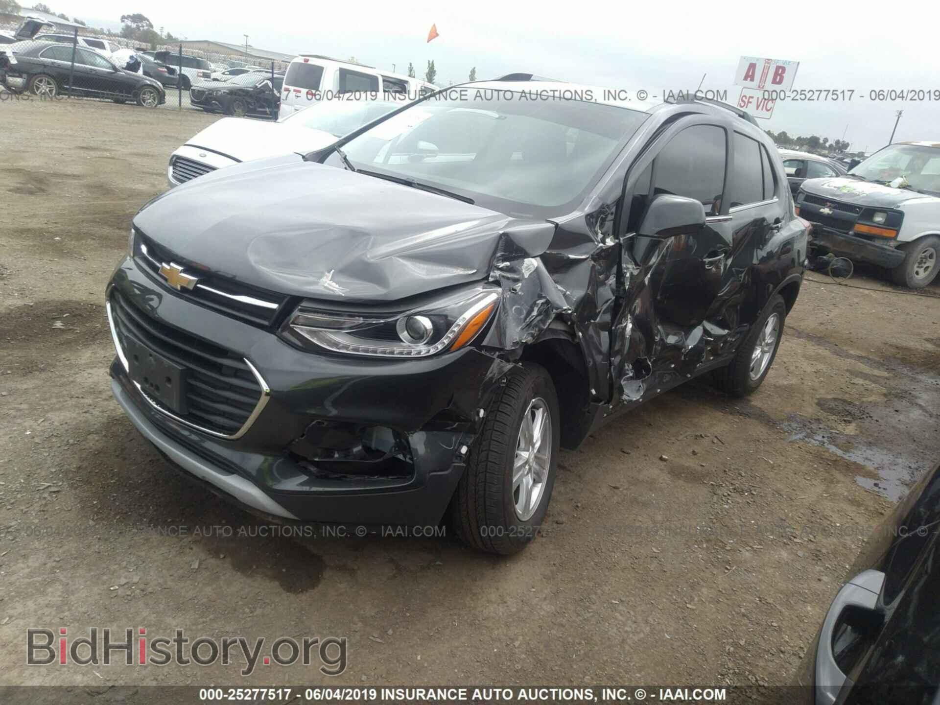 2017 CHEVROLET TRAX - VIN: 3GNCJLSB3HL284966 - Фото 2