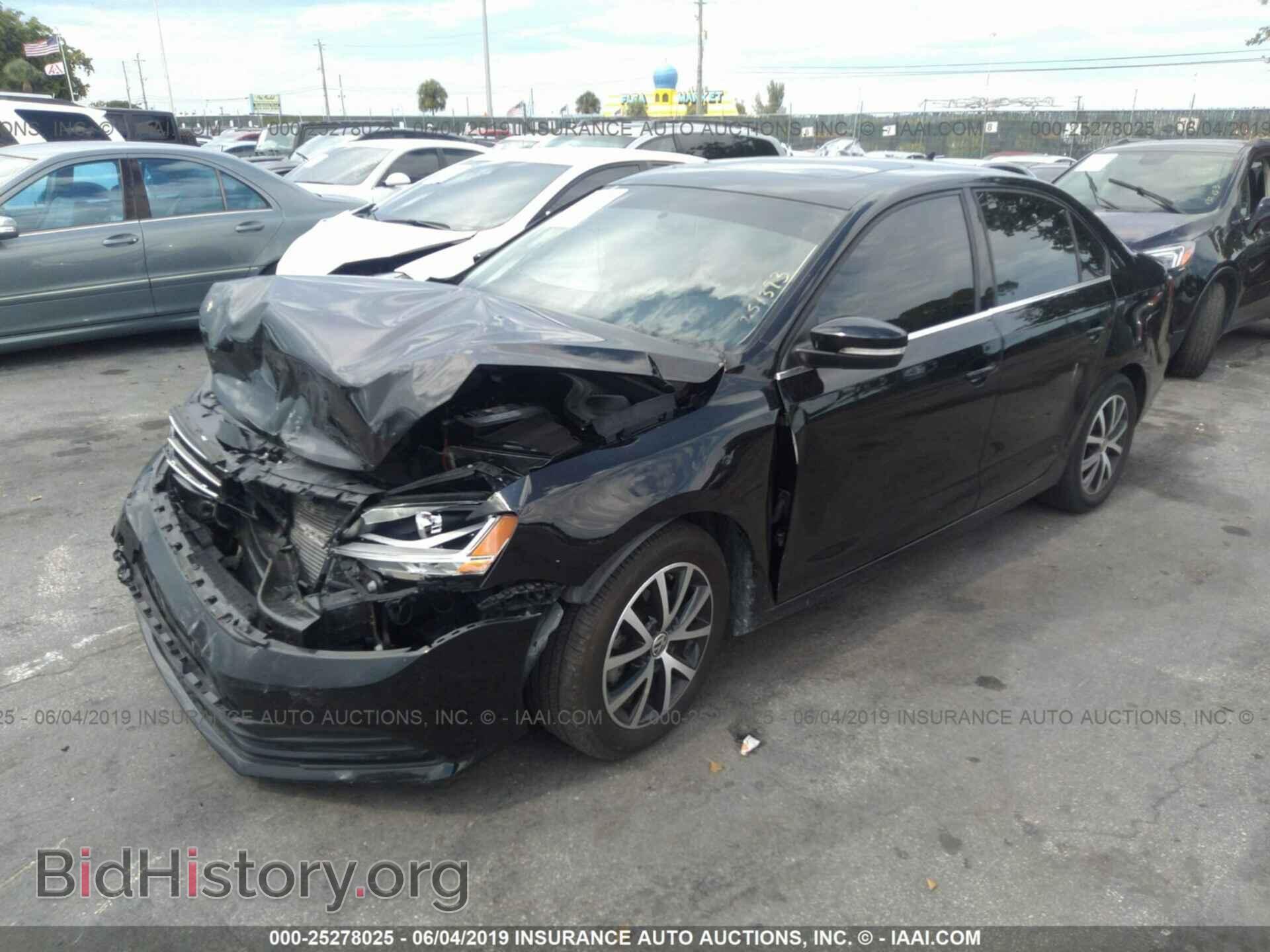 2017 VOLKSWAGEN JETTA - VIN: 3VWDB7AJ2HM251393 - Фото 2