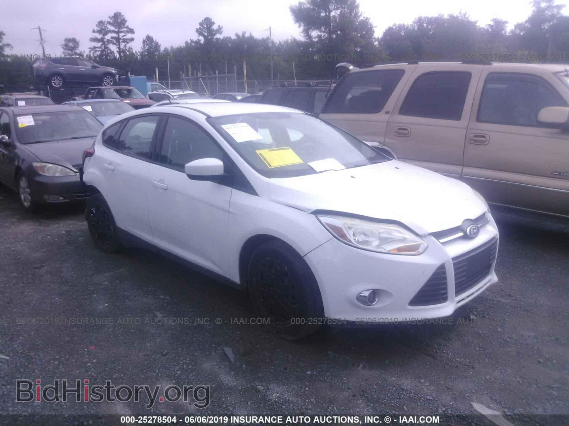 Photo 1FAHP3K2XCL305142 - FORD FOCUS 2012