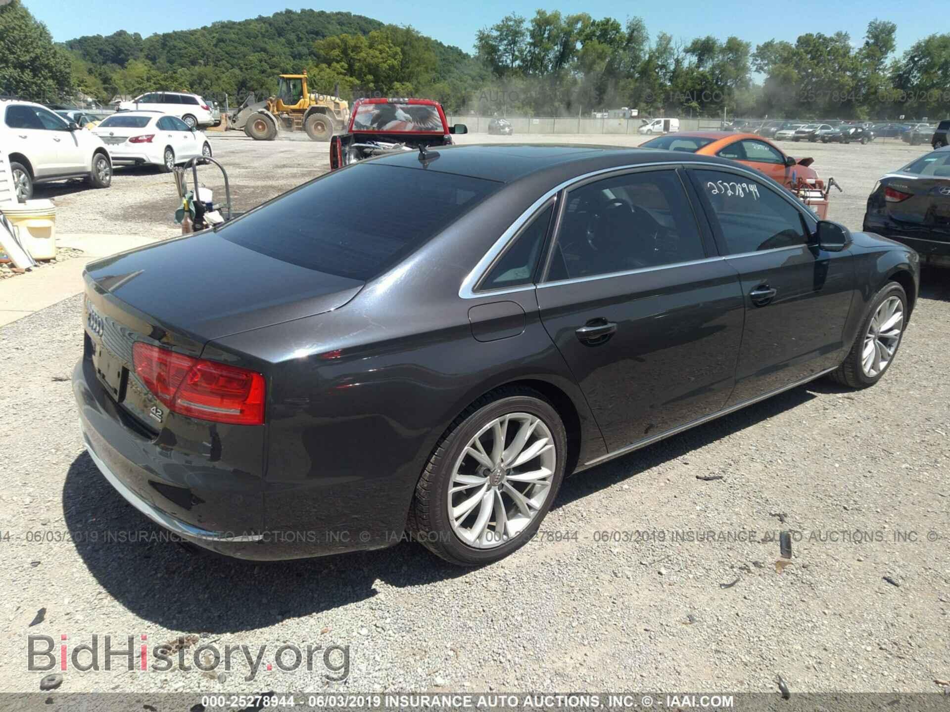 2011 AUDI A8 - VIN: WAURVAFD4BN005195 - Фото 4