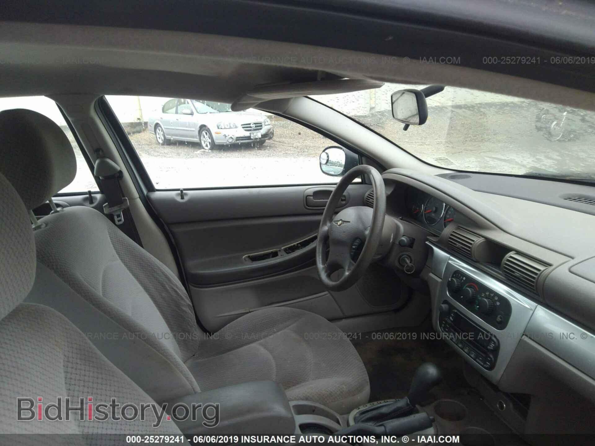 2005 CHRYSLER SEBRING - VIN: 1C3EL56R85N620349 - Фото 5