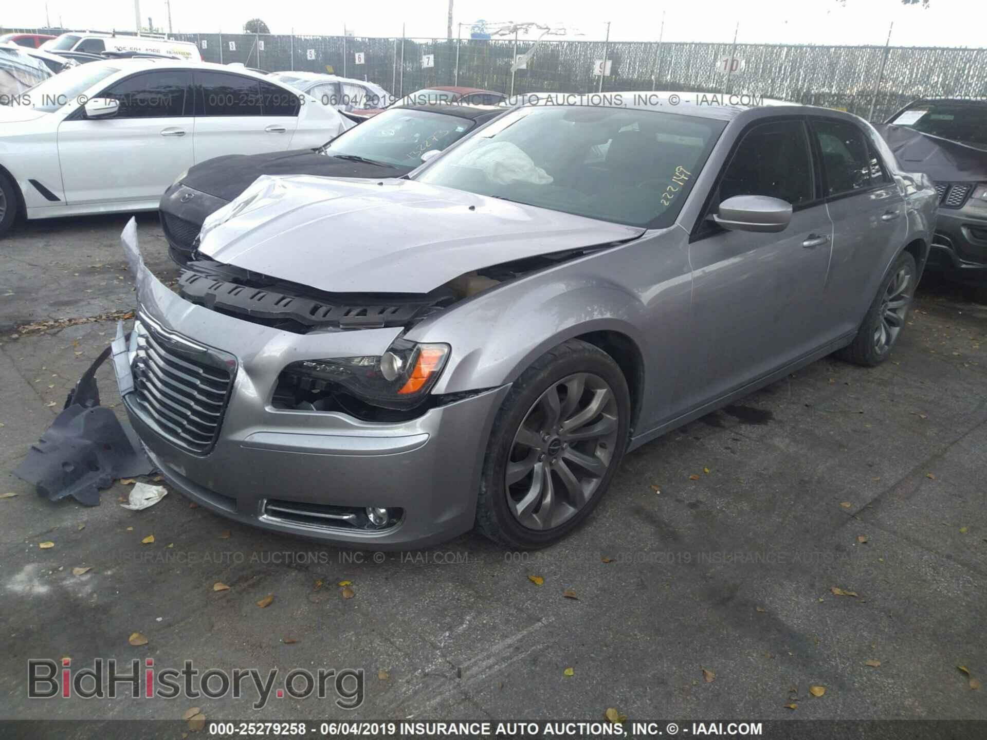 2014 CHRYSLER 300 - VIN: 2C3CCABG8EH222149 - Фото 2