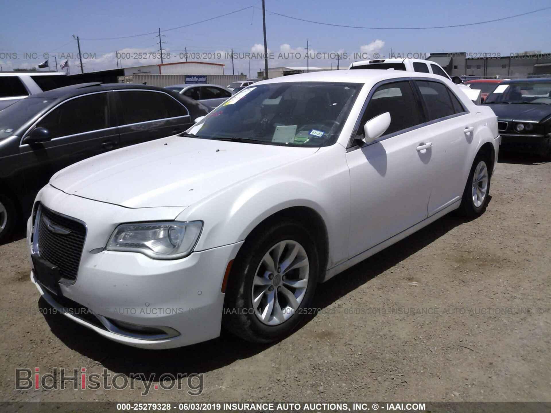 2015 CHRYSLER 300 - VIN: 2C3CCAAG5FH766336 - Фото 2