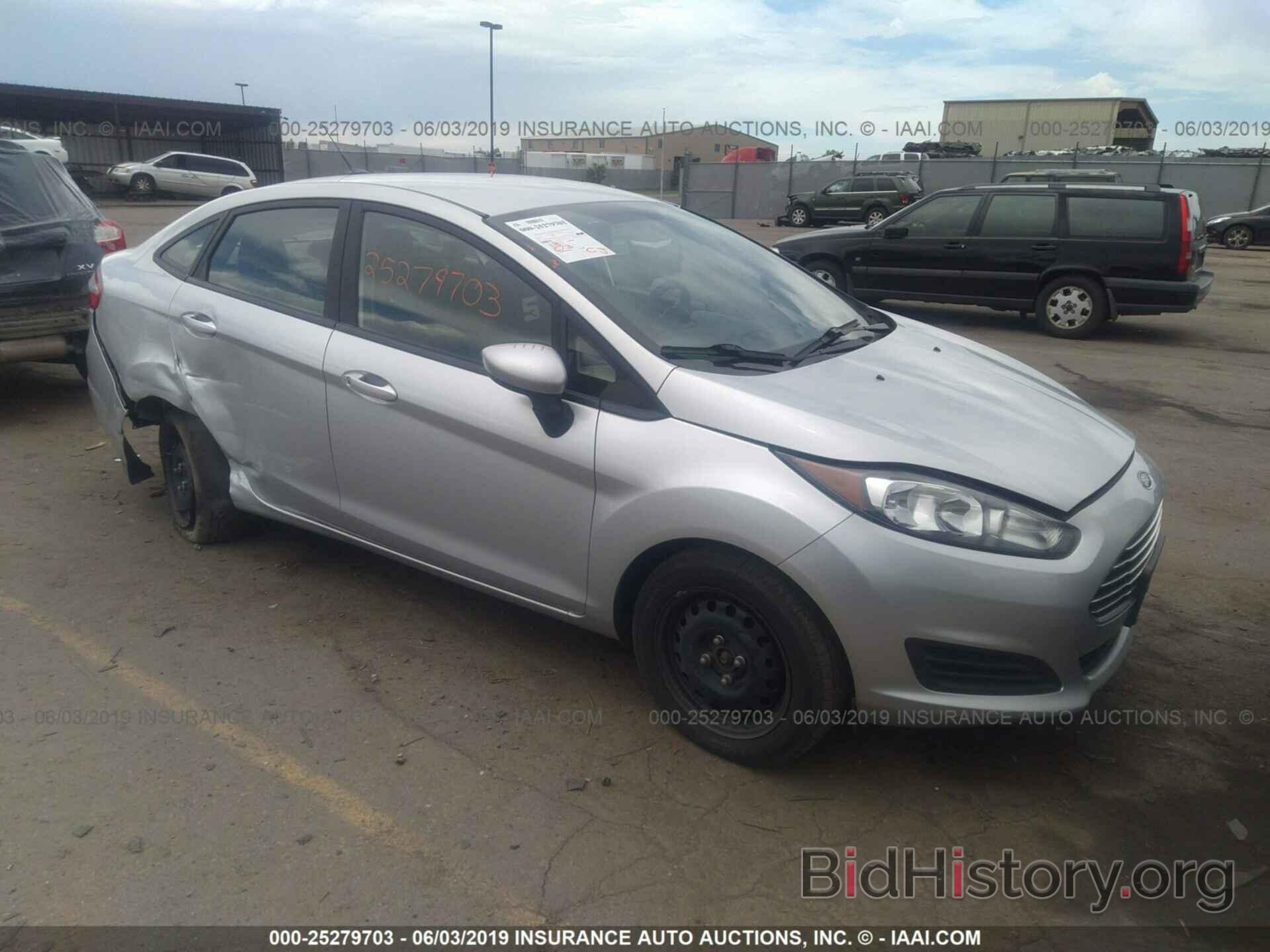 Фотография 3FADP4AJ7FM221053 - FORD FIESTA 2015