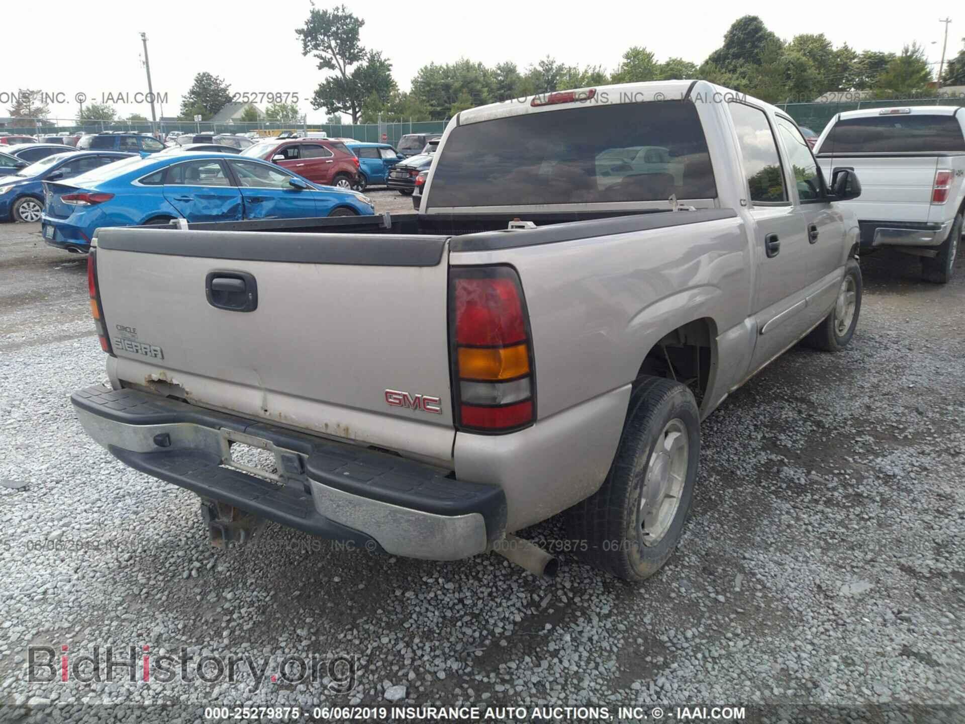 2005 GMC NEW SIERRA - VIN: 2GTEC13T751108880 - Фото 4