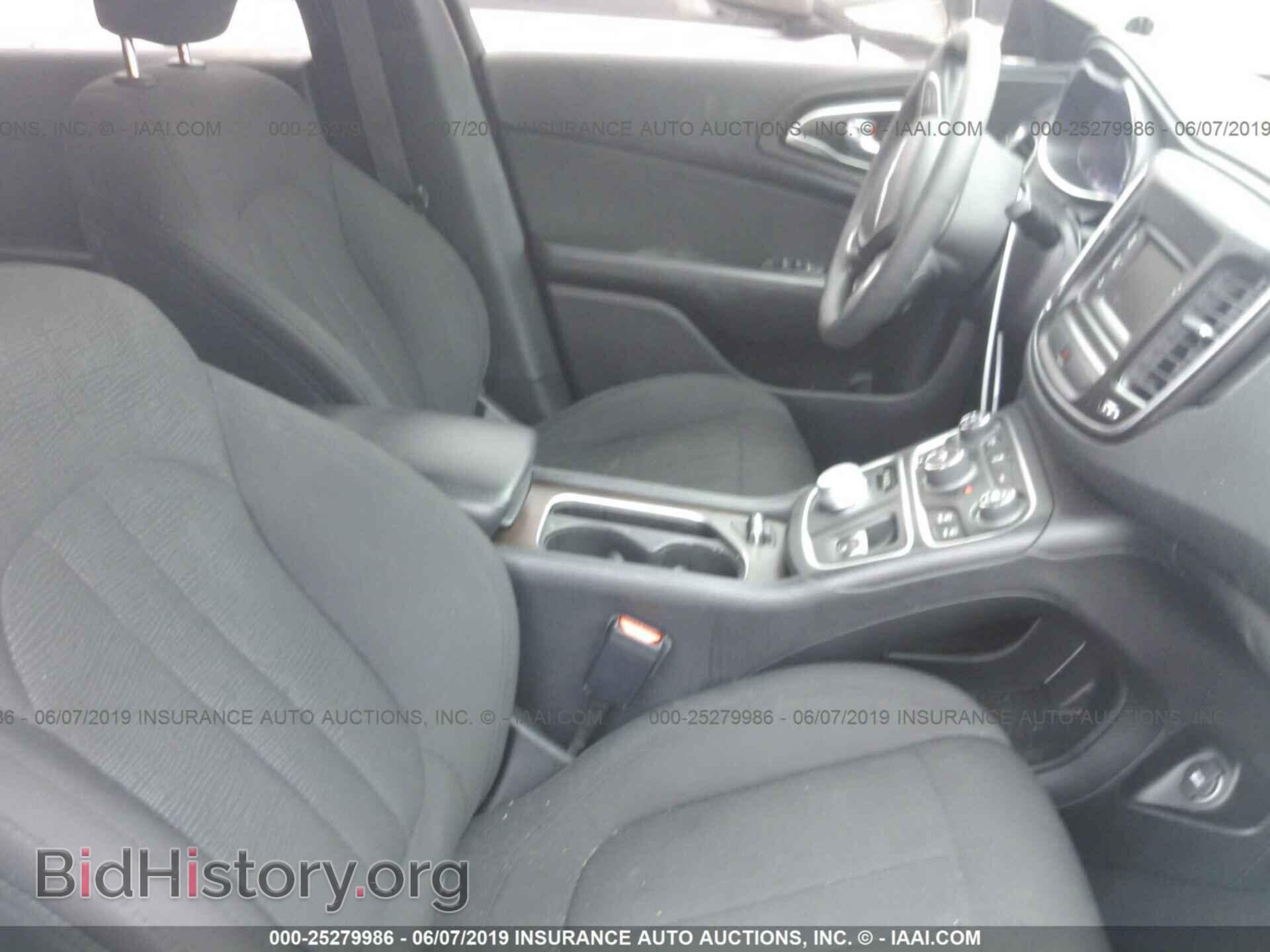 2016 CHRYSLER 200 - VIN: 1C3CCCAB2GN155477 - Photo 5