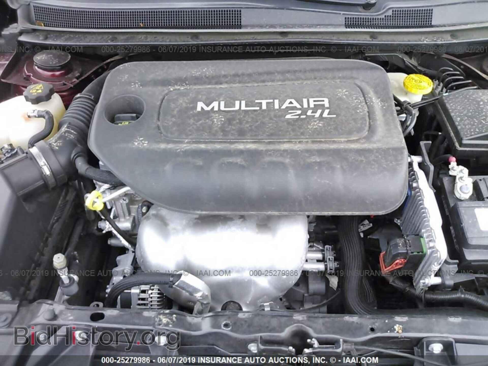 2016 CHRYSLER 200 - VIN: 1C3CCCAB2GN155477 - Photo 10