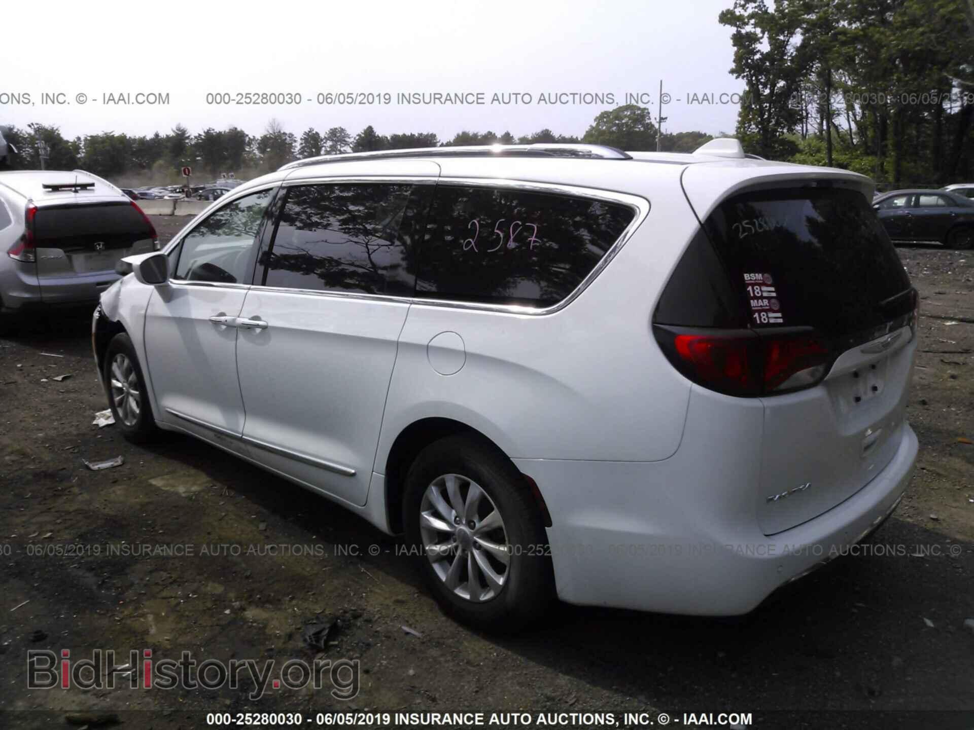 2018 CHRYSLER PACIFICA - VIN: 2C4RC1BG5JR124058 - Фото 3