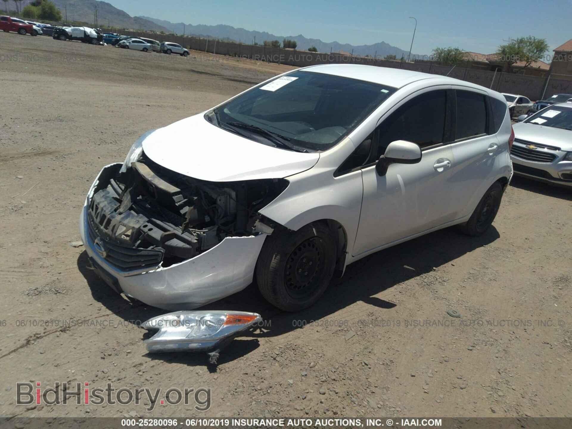 2015 NISSAN VERSA NOTE - VIN: 3N1CE2CP8FL423989 - Фото 2