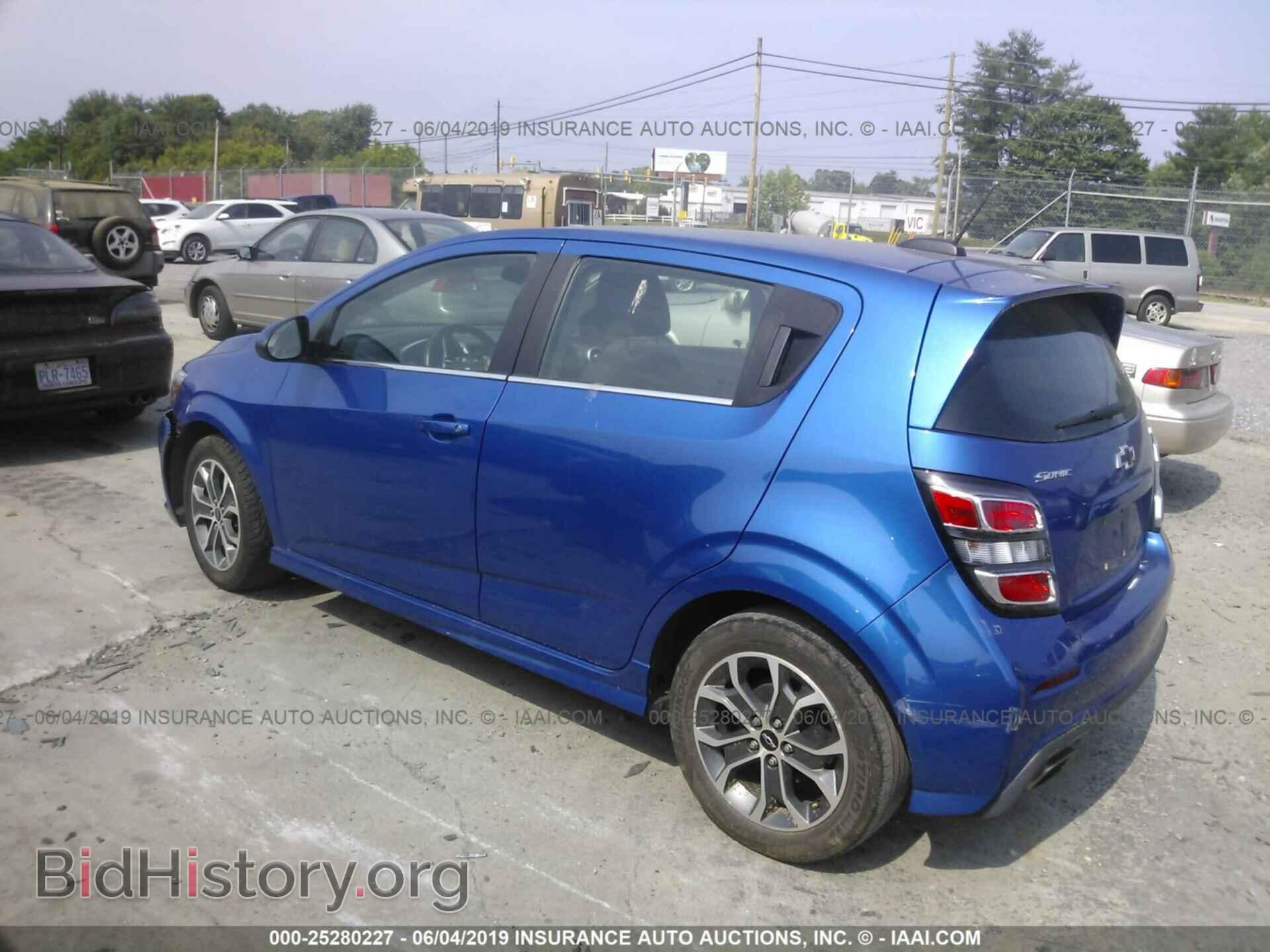 2018 CHEVROLET SONIC - VIN: 1G1JD6SH2J4101574 - Фото 3