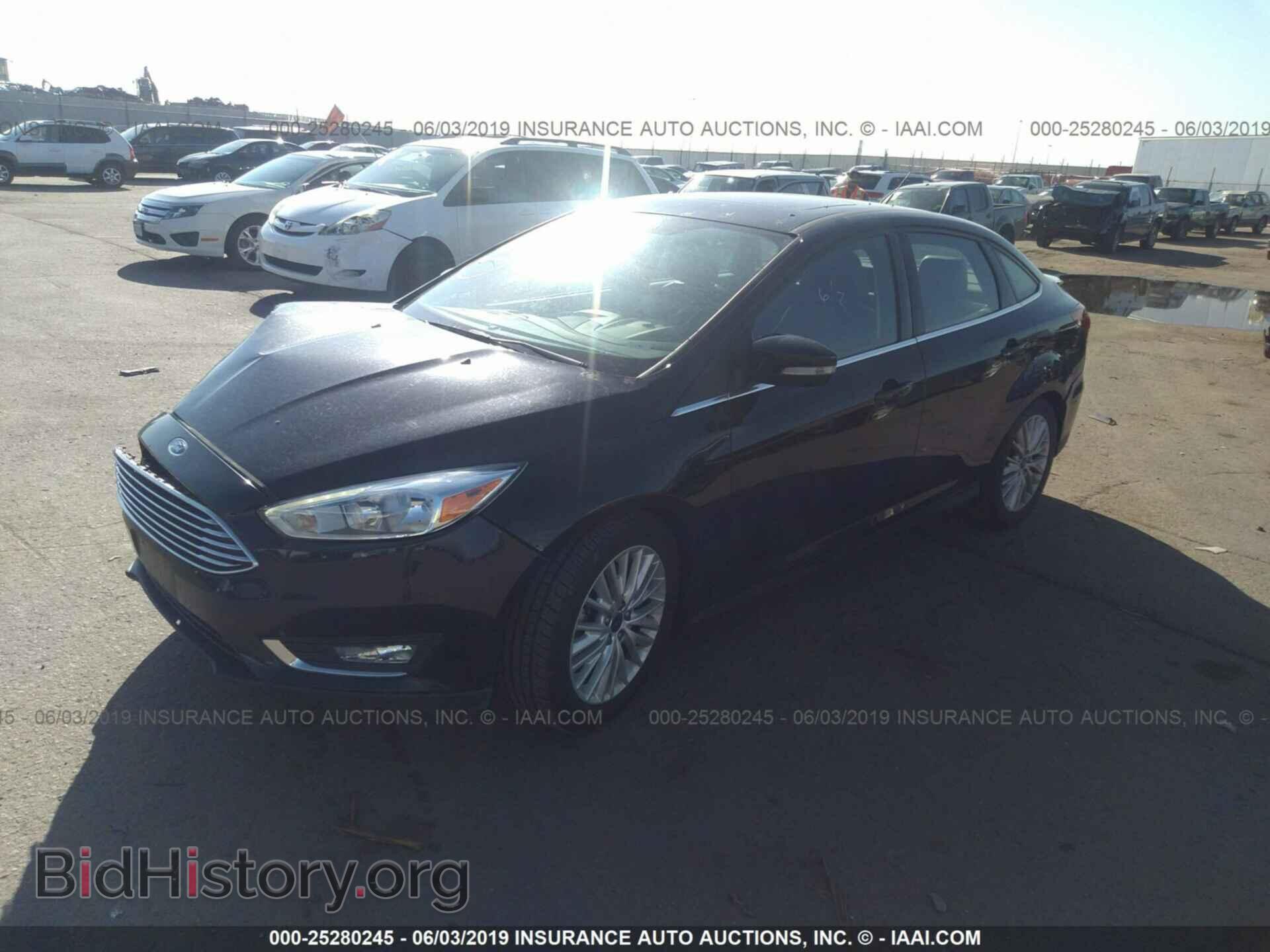 2017 FORD FOCUS - VIN: 1FADP3J2XHL238842 - Фото 2