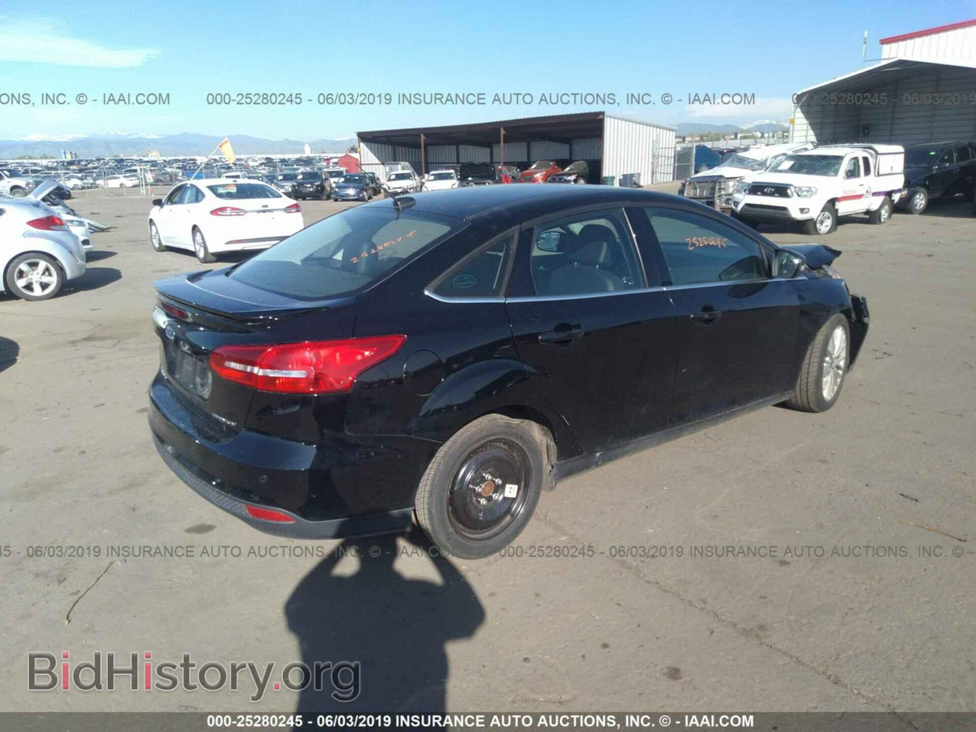 2017 FORD FOCUS - VIN: 1FADP3J2XHL238842 - Фото 4