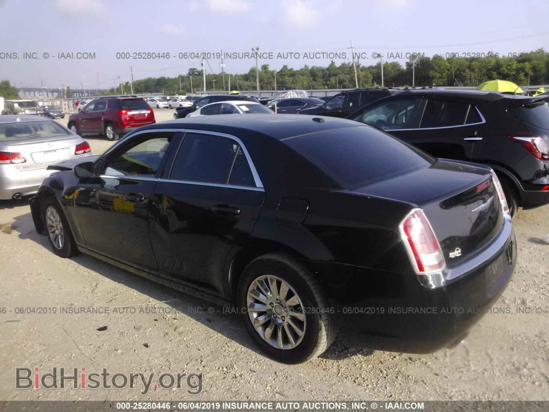 2014 CHRYSLER 300 - VIN: 2C3CCAAG8EH127866 - Фото 3