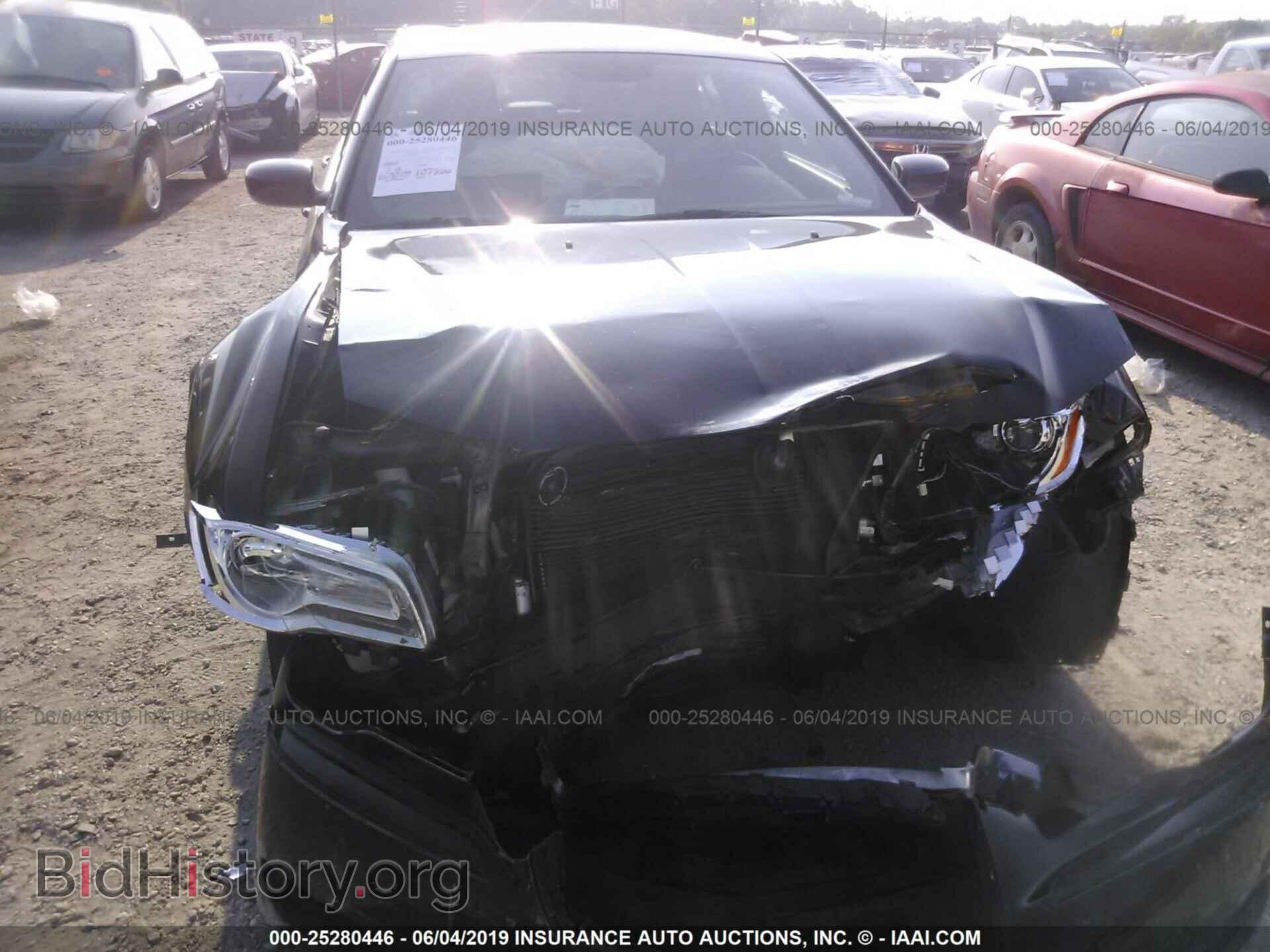 2014 CHRYSLER 300 - VIN: 2C3CCAAG8EH127866 - Фото 6