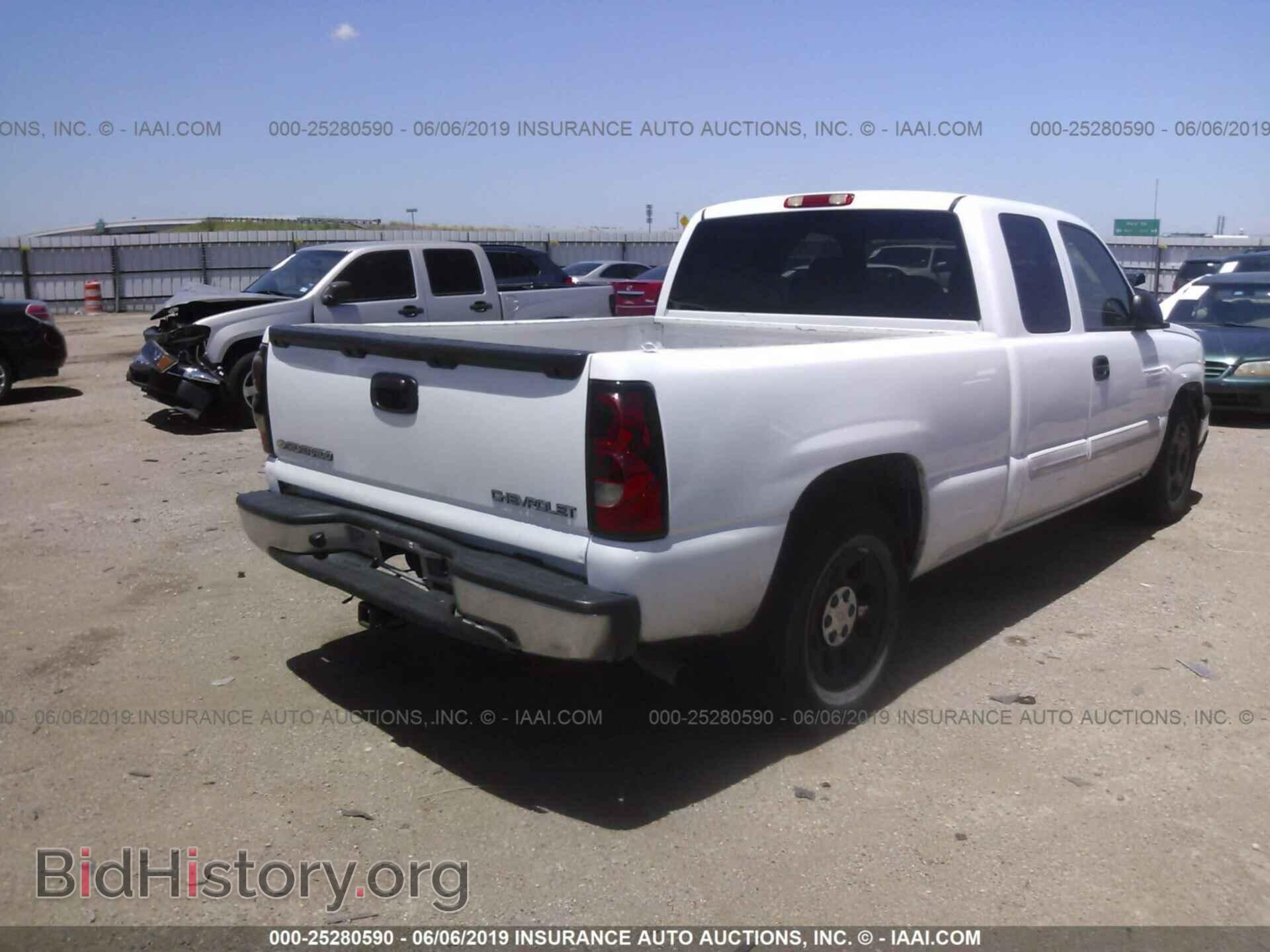 2005 CHEVROLET SILVERADO - VIN: 2GCEC19V751363361 - Фото 4