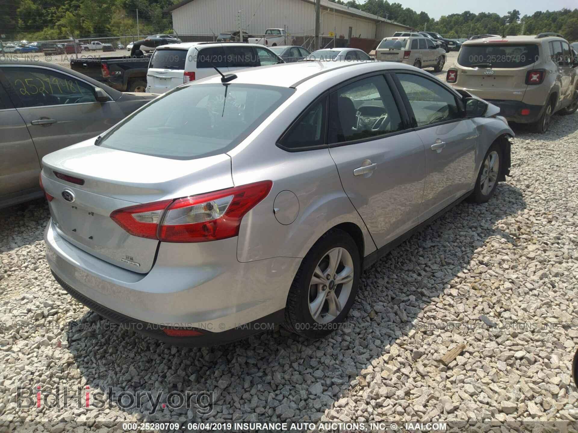 2014 FORD FOCUS - VIN: 1FADP3F2XEL449771 - Photo 4
