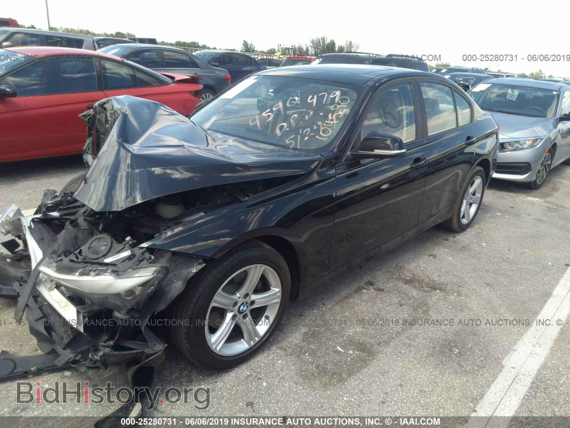 2013 BMW 328 - VIN: WBA3C1C55DK104590 - Фото 2