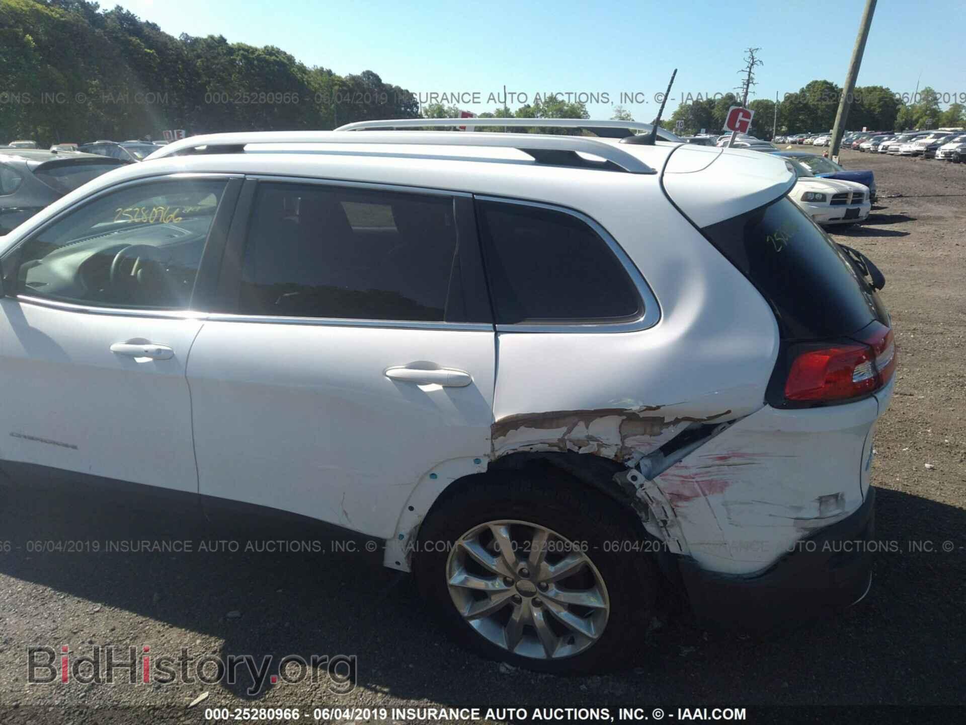 2017 JEEP CHEROKEE - VIN: 1C4PJMDBXHW546974 - Фото 6