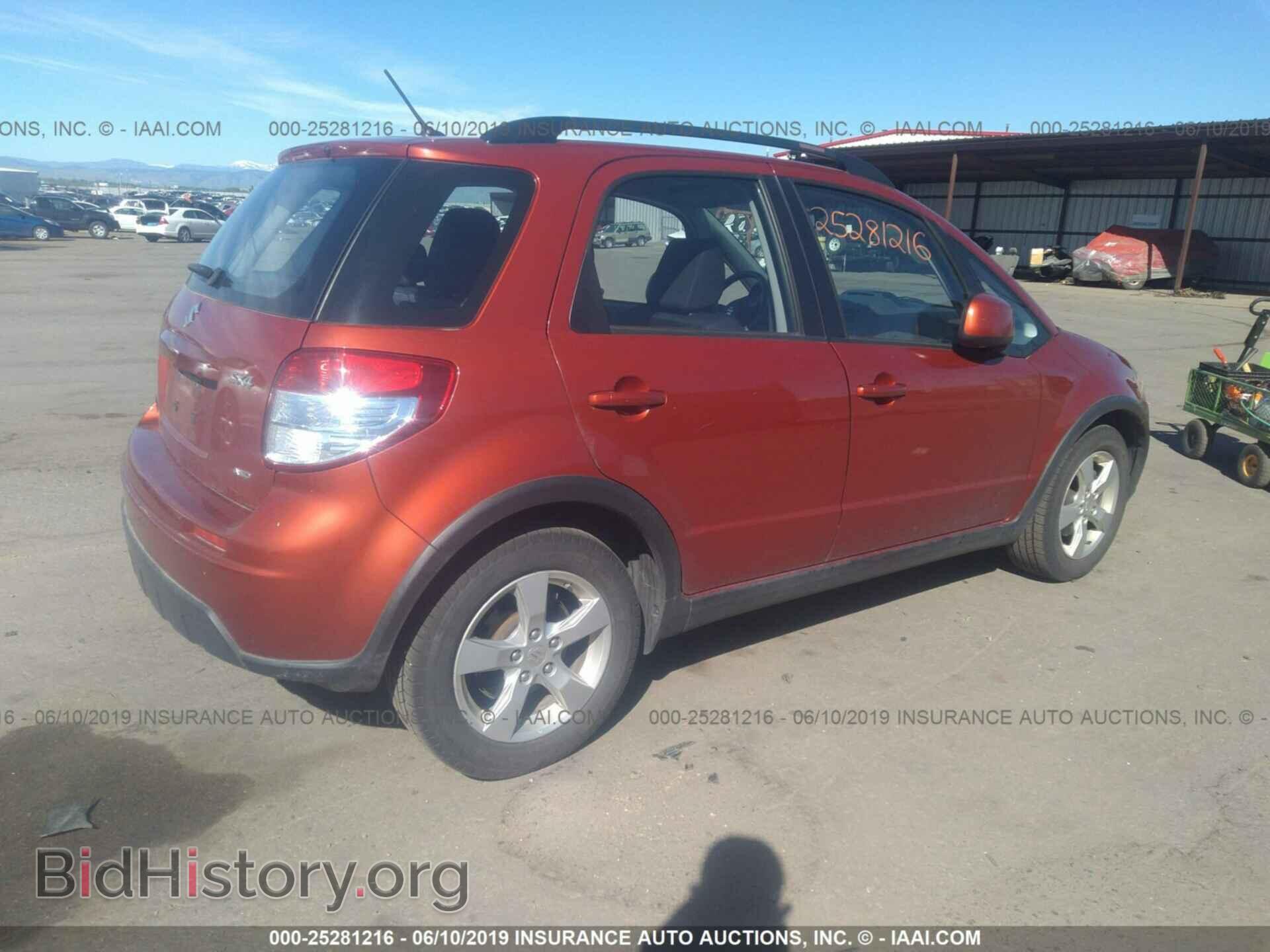 2011 SUZUKI SX4 - VIN: JS2YB5A39B6302847 - Фото 4