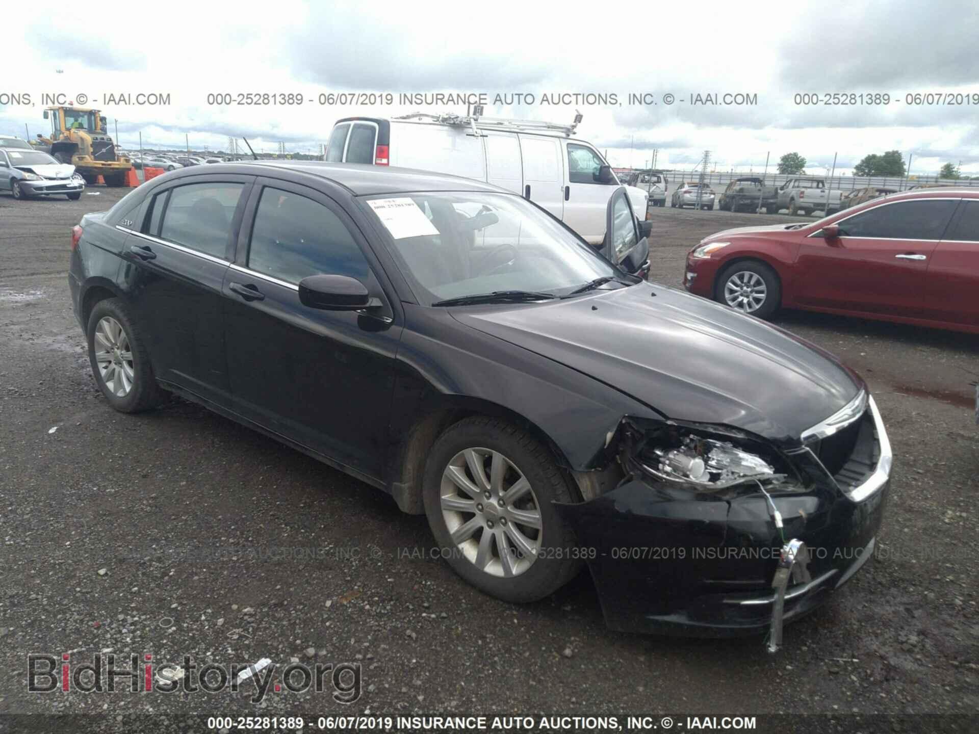 Photo 1C3CCBBG3DN556262 - CHRYSLER 200 2013