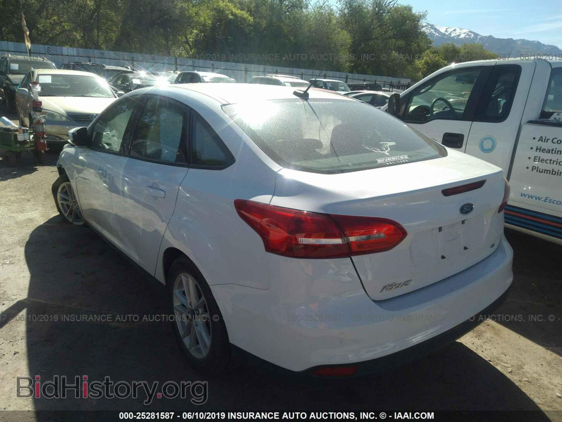 2017 FORD FOCUS - VIN: 1FADP3F24HL290959 - Photo 3