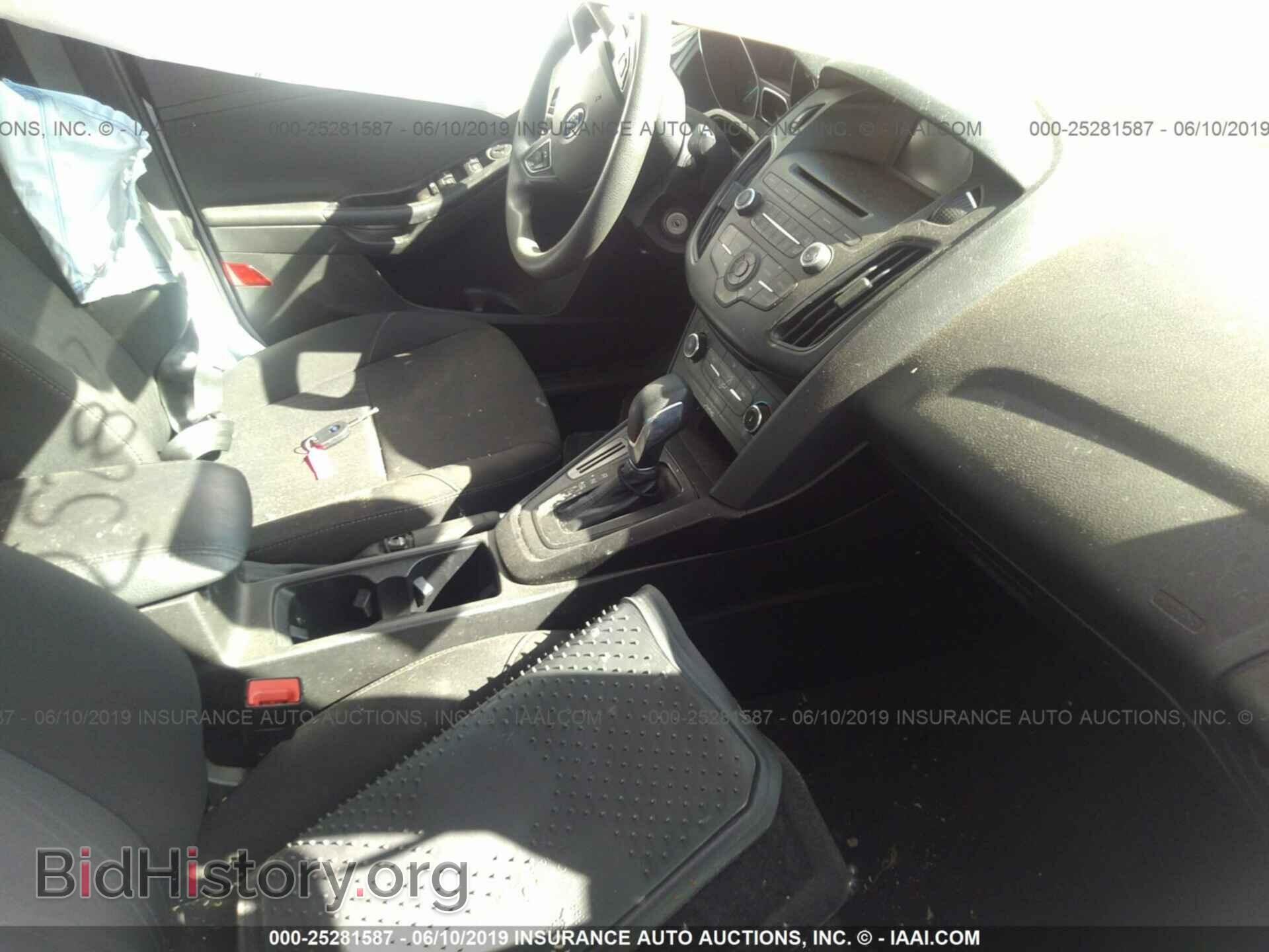 2017 FORD FOCUS - VIN: 1FADP3F24HL290959 - Photo 5