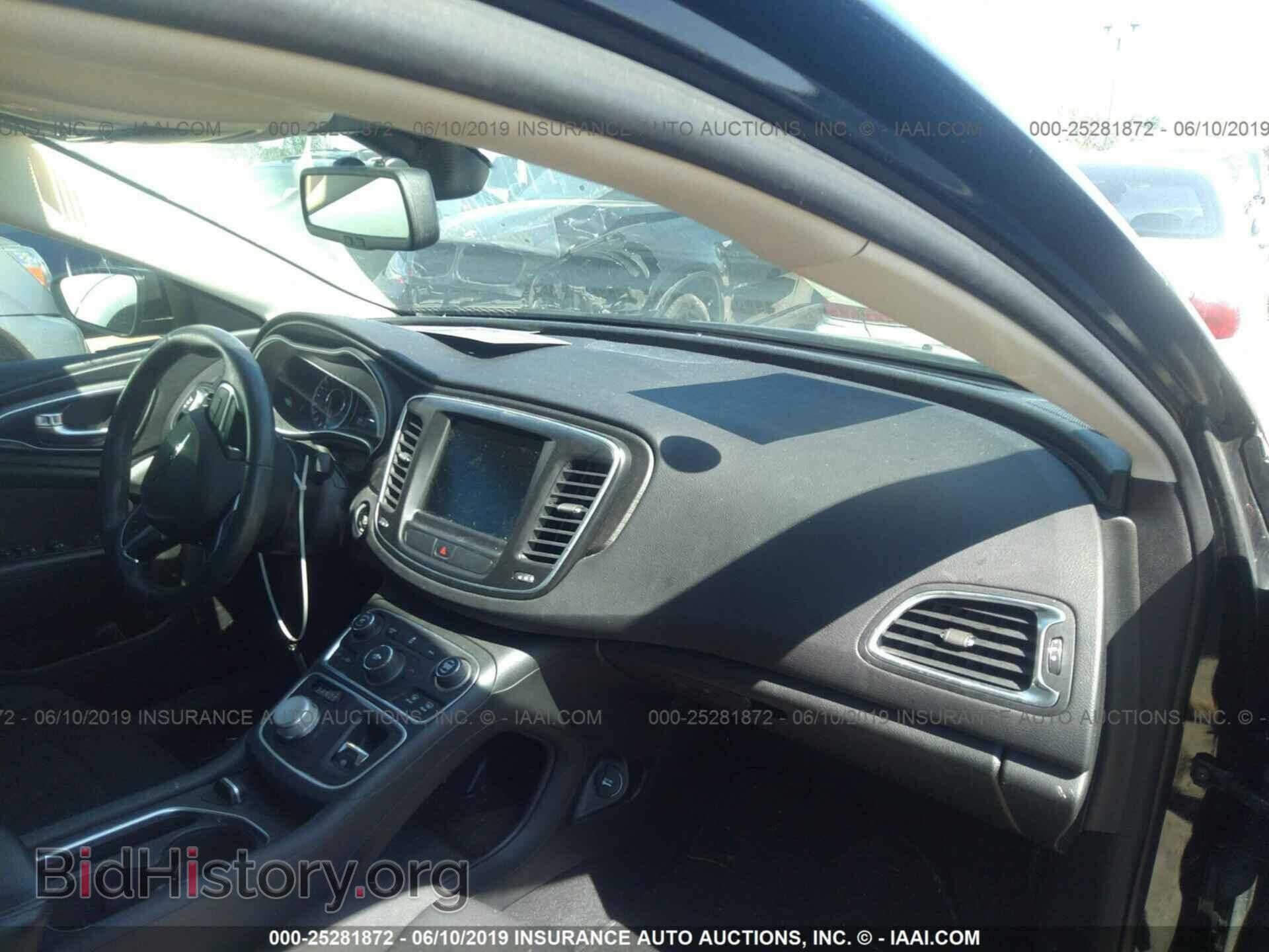2016 CHRYSLER 200 - VIN: 1C3CCCAG8GN111463 - Photo 5
