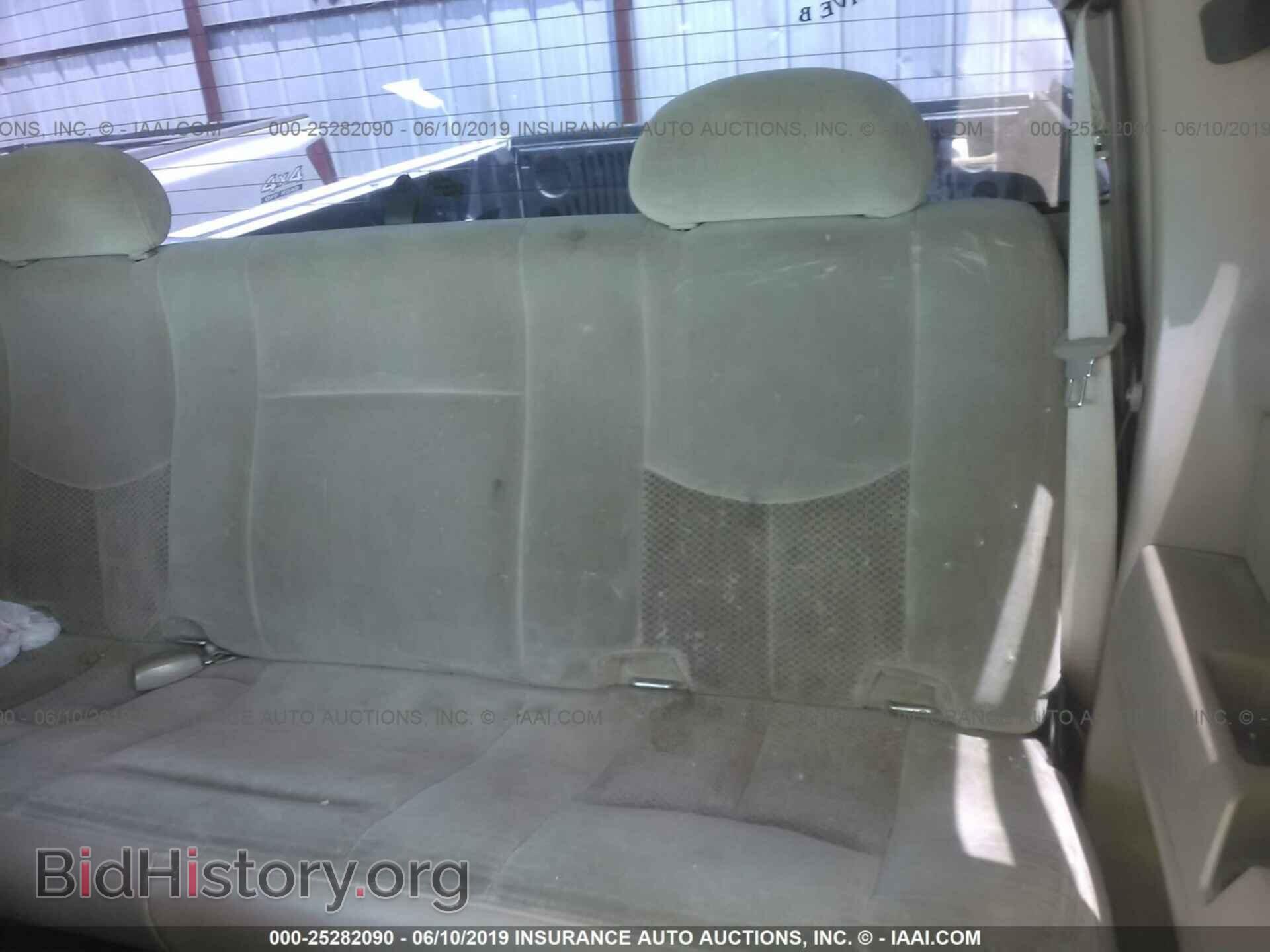 2005 CHEVROLET SILVERADO - VIN: 2GCEC19NX51258362 - Фото 8