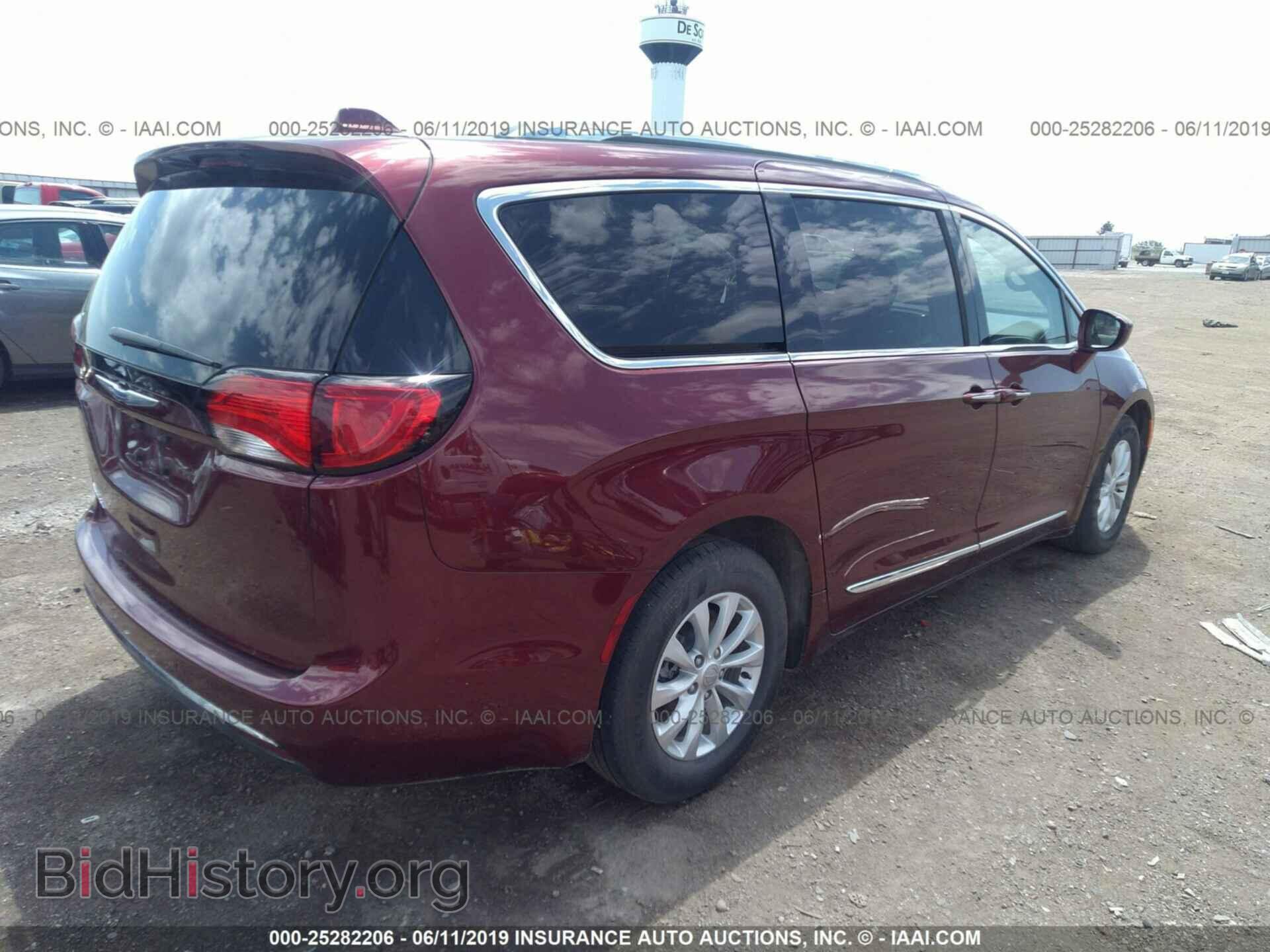 2018 CHRYSLER PACIFICA - VIN: 2C4RC1EG2JR355141 - Фото 4