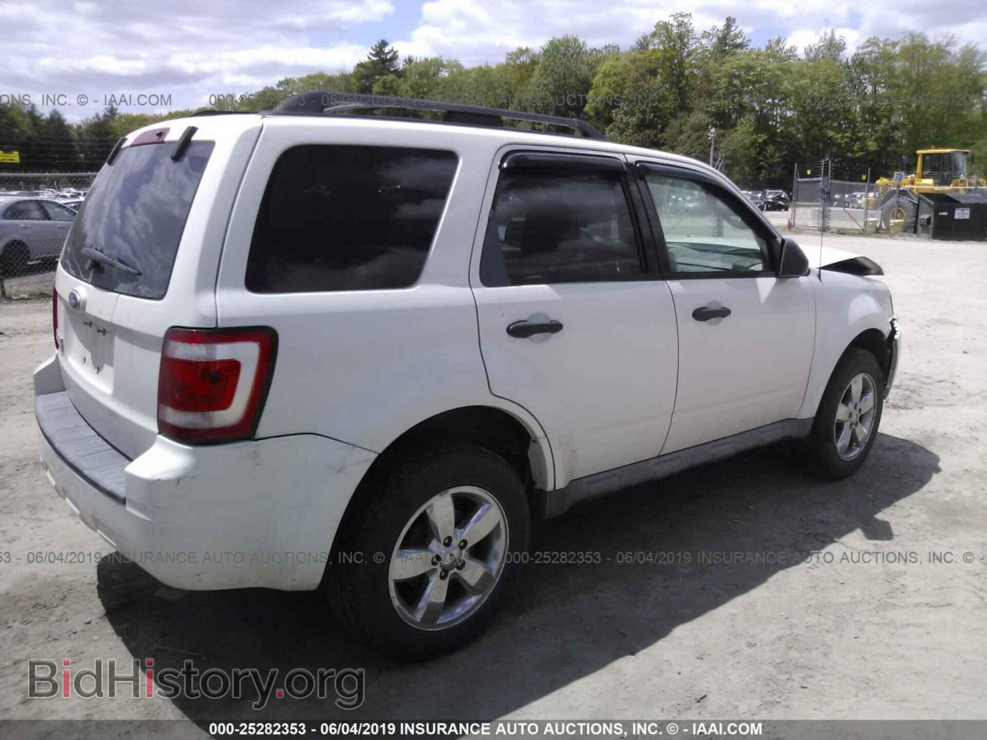 2009 FORD ESCAPE - VIN: 1FMCU03779KB21650 - Фото 4