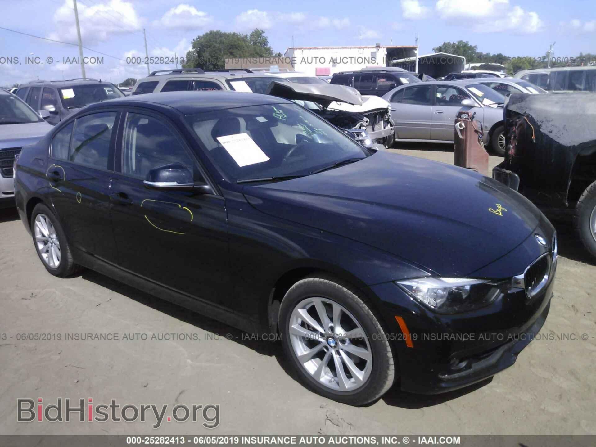 Photo WBA8E1G53GNT99640 - BMW 320 2016