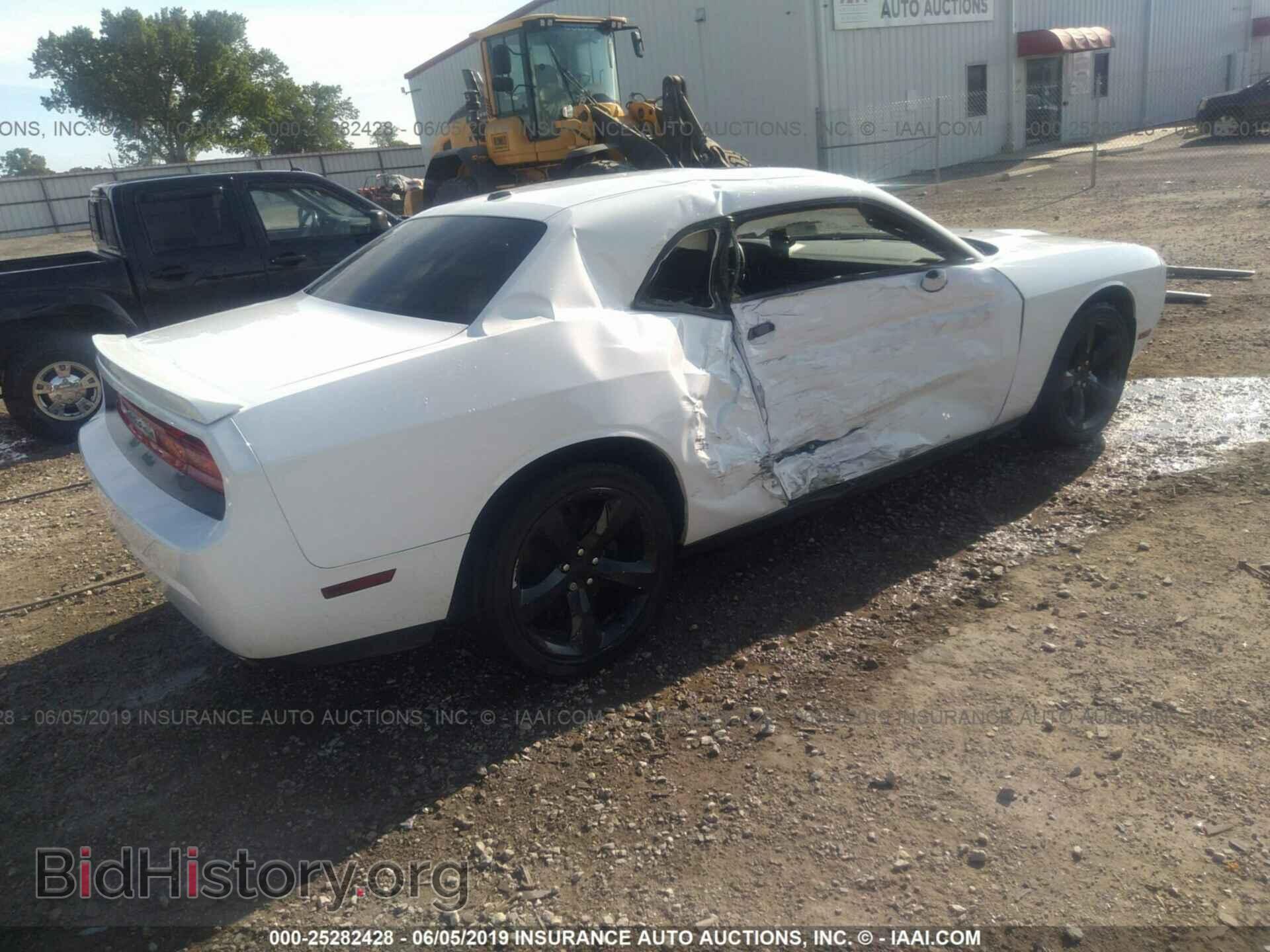 2014 DODGE CHALLENGER - VIN: 2C3CDYAG4EH282114 - Фото 4