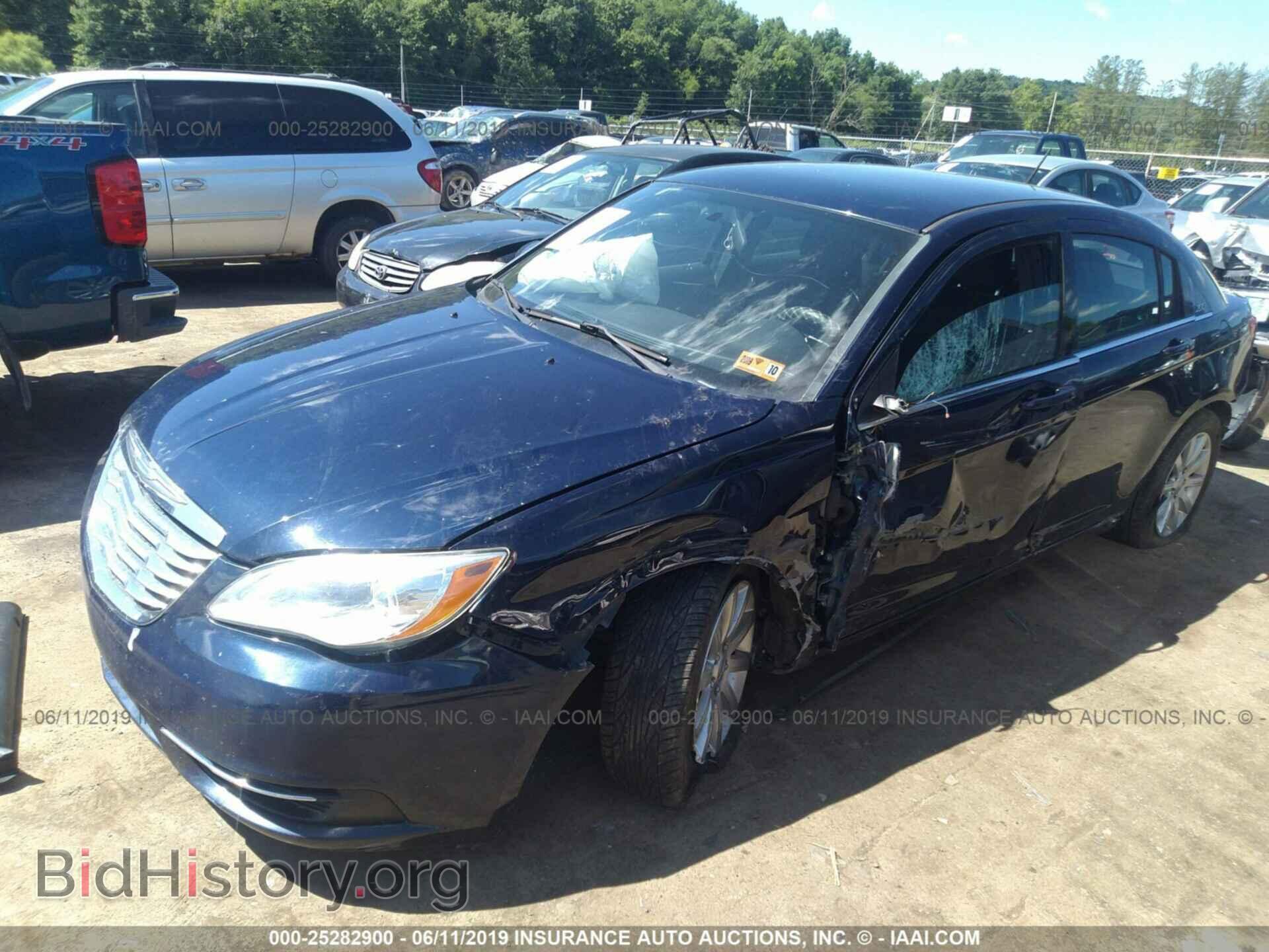 2013 CHRYSLER 200 - VIN: 1C3CCBBB9DN726452 - Фото 2