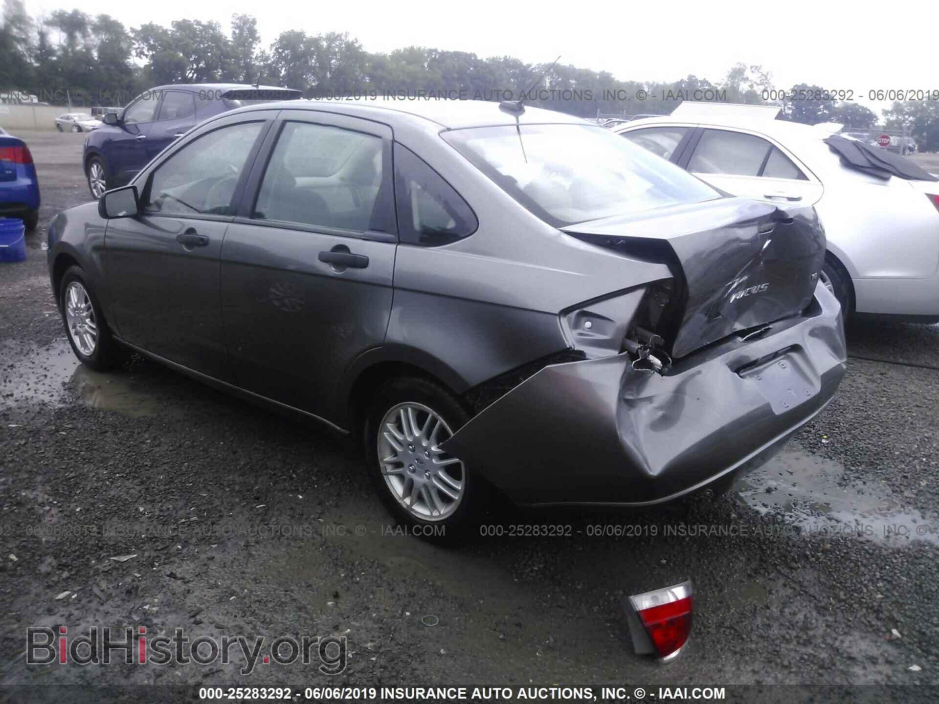 2011 FORD FOCUS - VIN: 1FAHP3FN7BW186130 - Photo 3