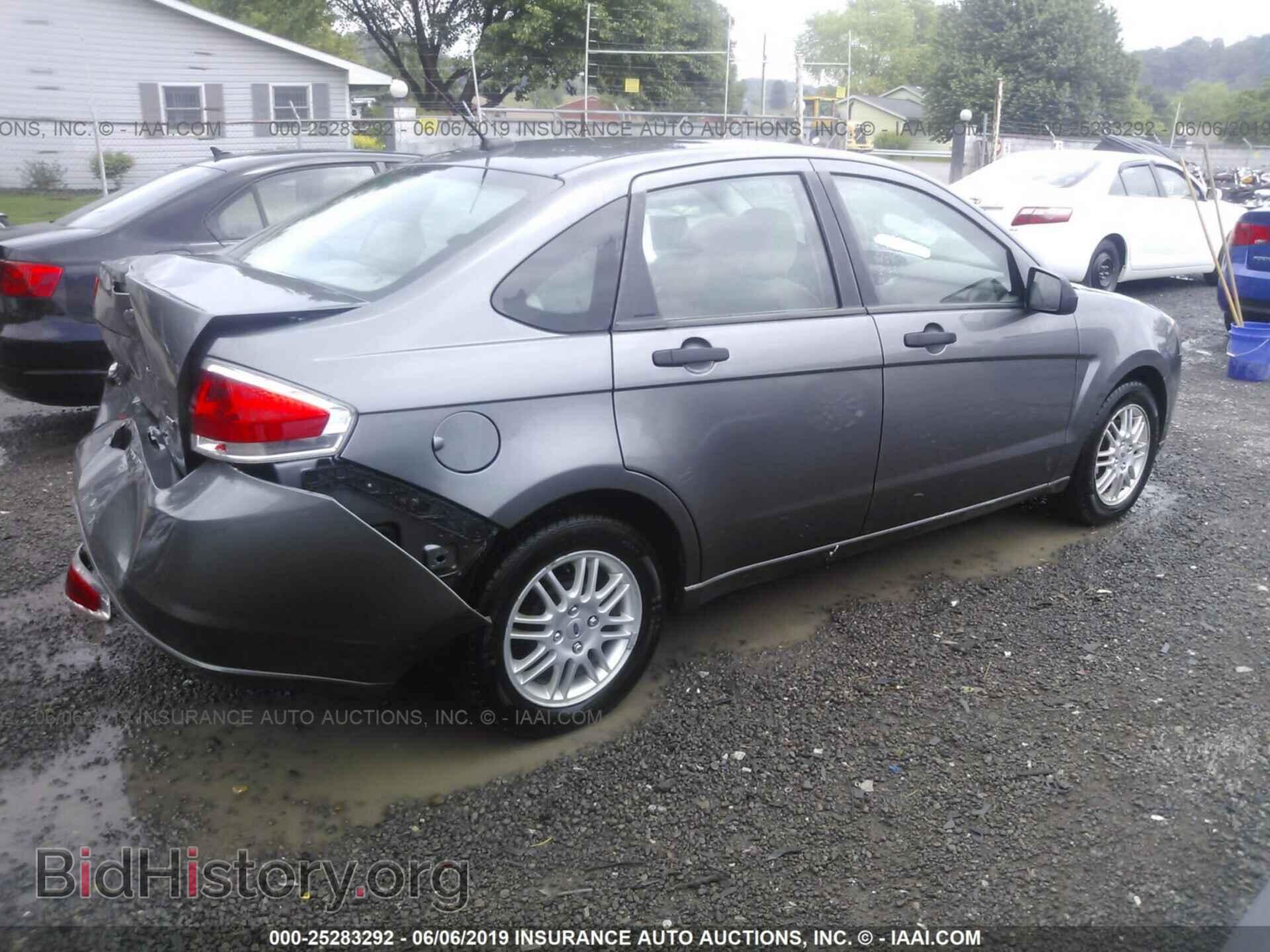 2011 FORD FOCUS - VIN: 1FAHP3FN7BW186130 - Photo 4