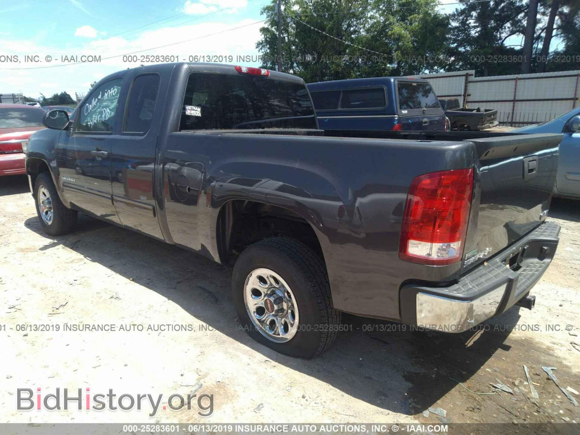 2011 GMC SIERRA - VIN: 1GTR1UEA5BZ312018 - Фото 3