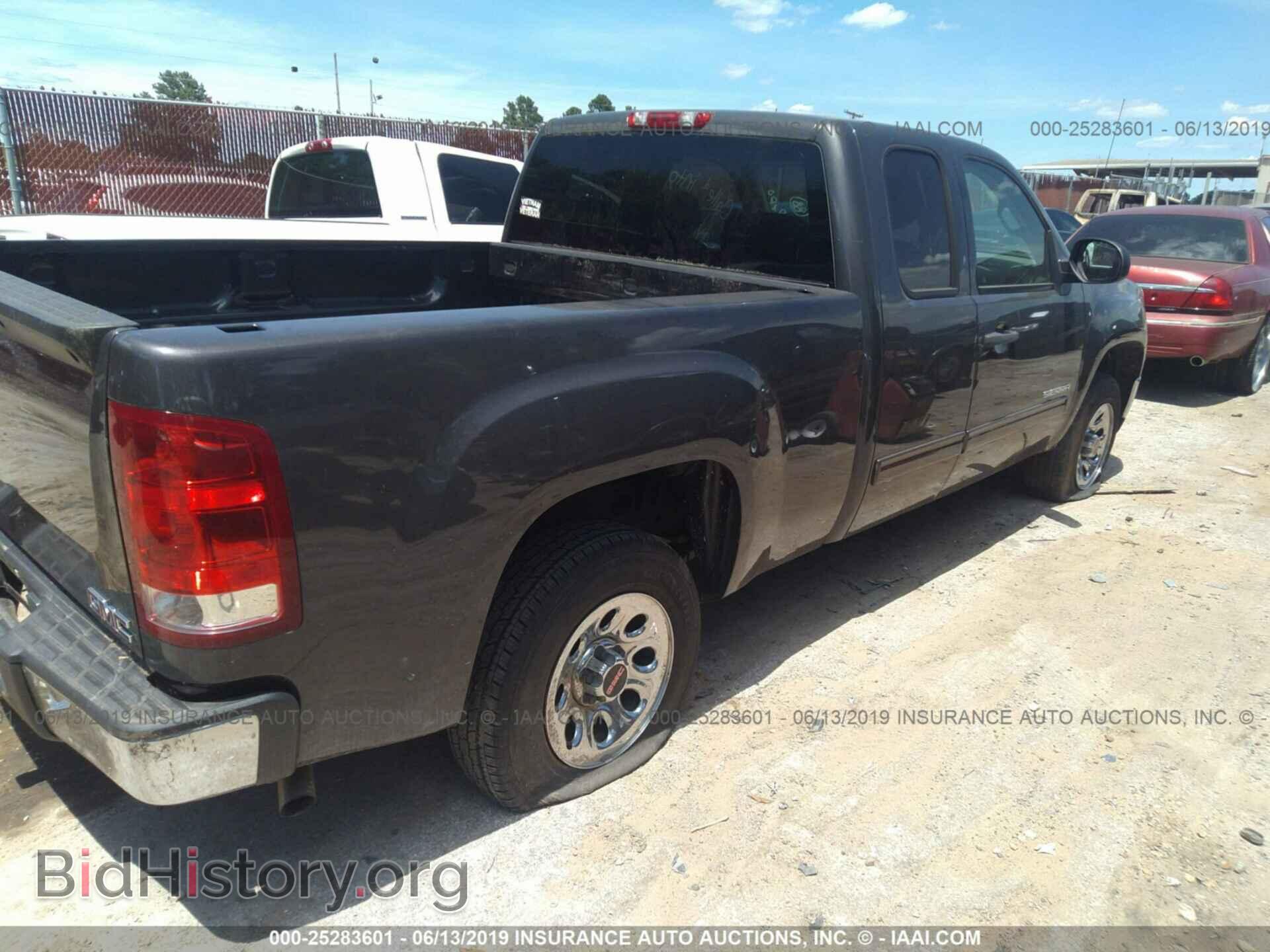 2011 GMC SIERRA - VIN: 1GTR1UEA5BZ312018 - Фото 4