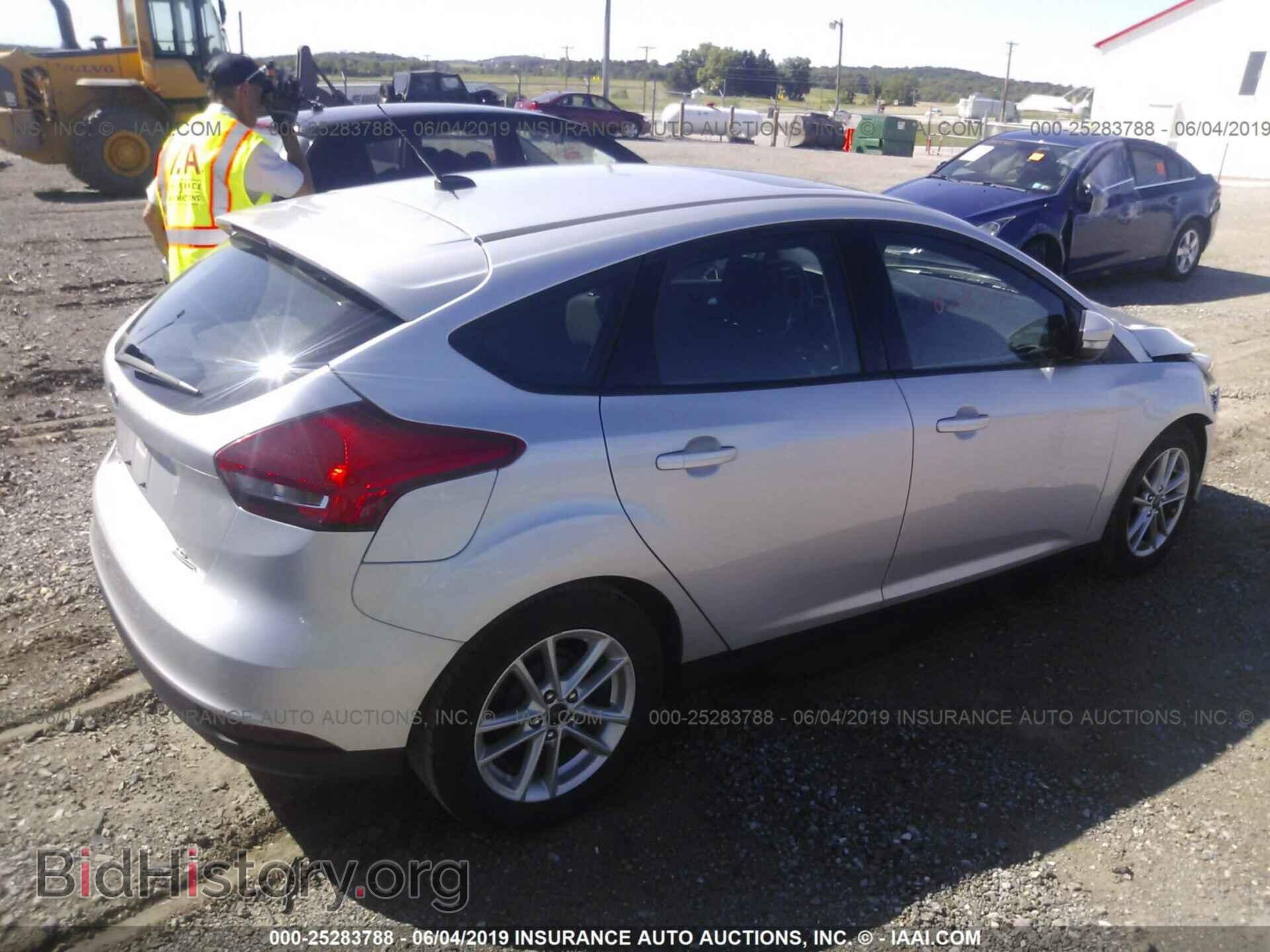2016 FORD FOCUS - VIN: 1FADP3K21GL338888 - Photo 4