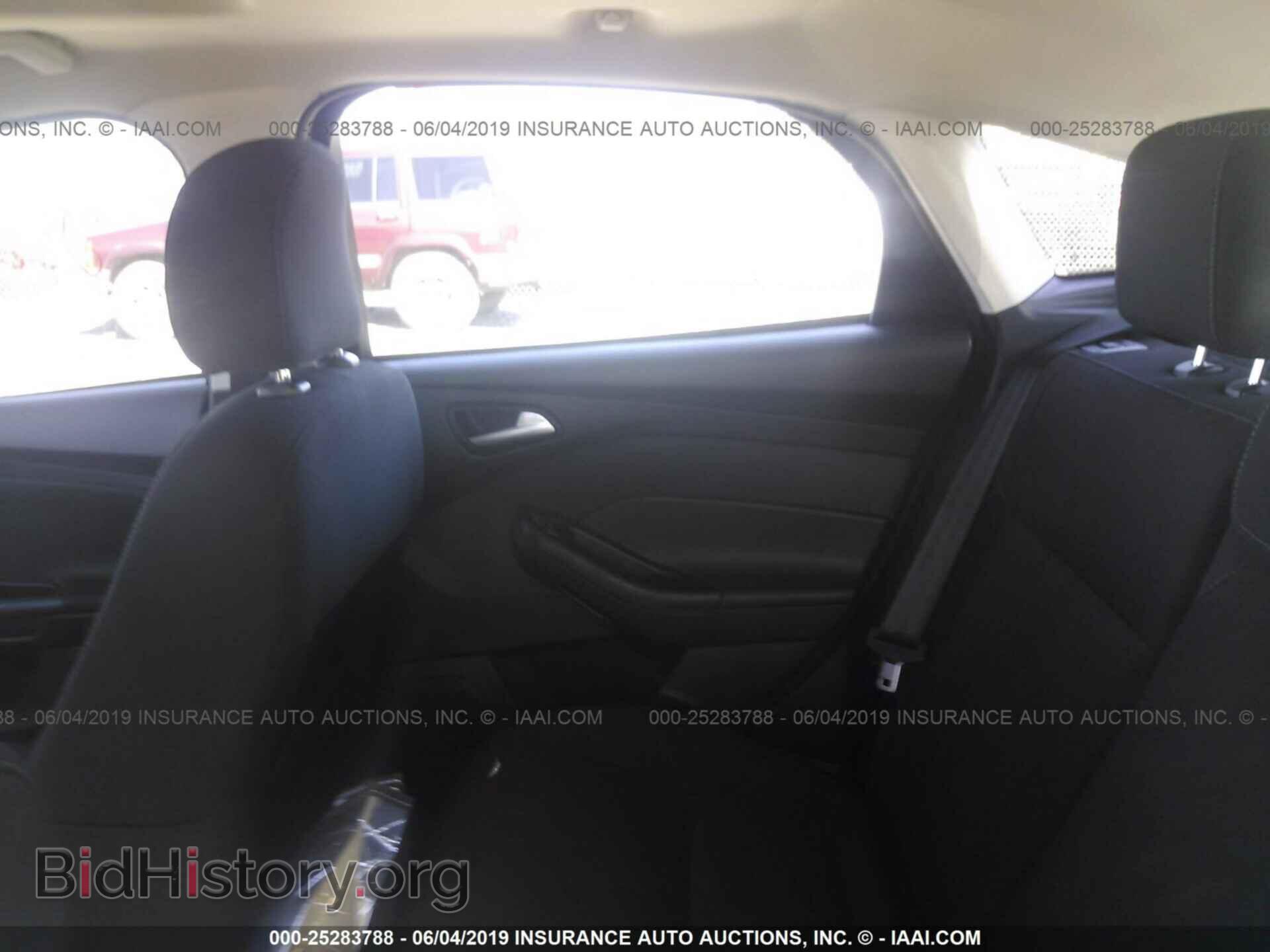 2016 FORD FOCUS - VIN: 1FADP3K21GL338888 - Photo 8